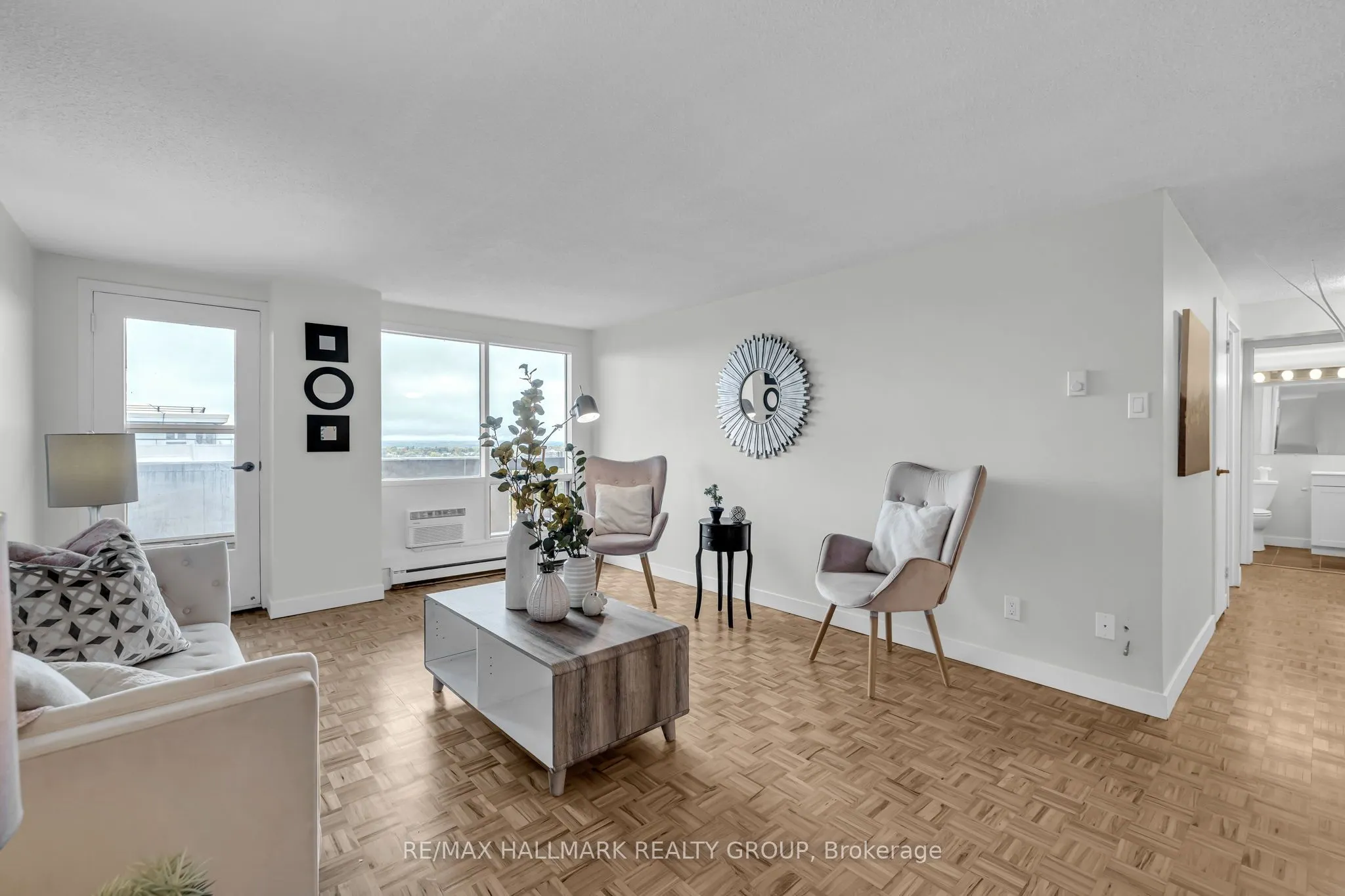 158B MCARTHUR Avenue #1906