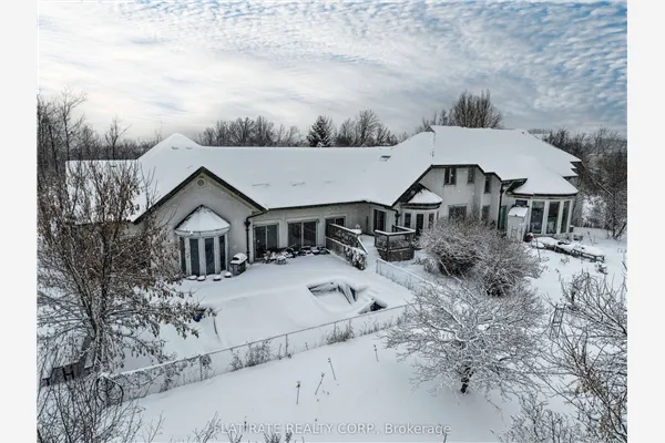 1315 Parkhill Road W