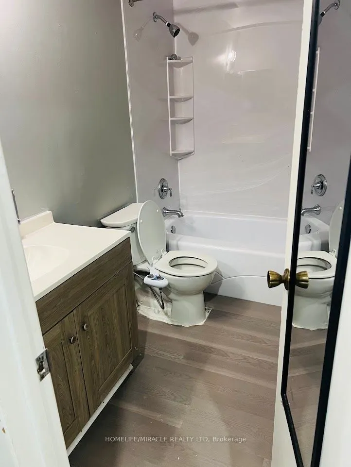 32A Crossley Drive