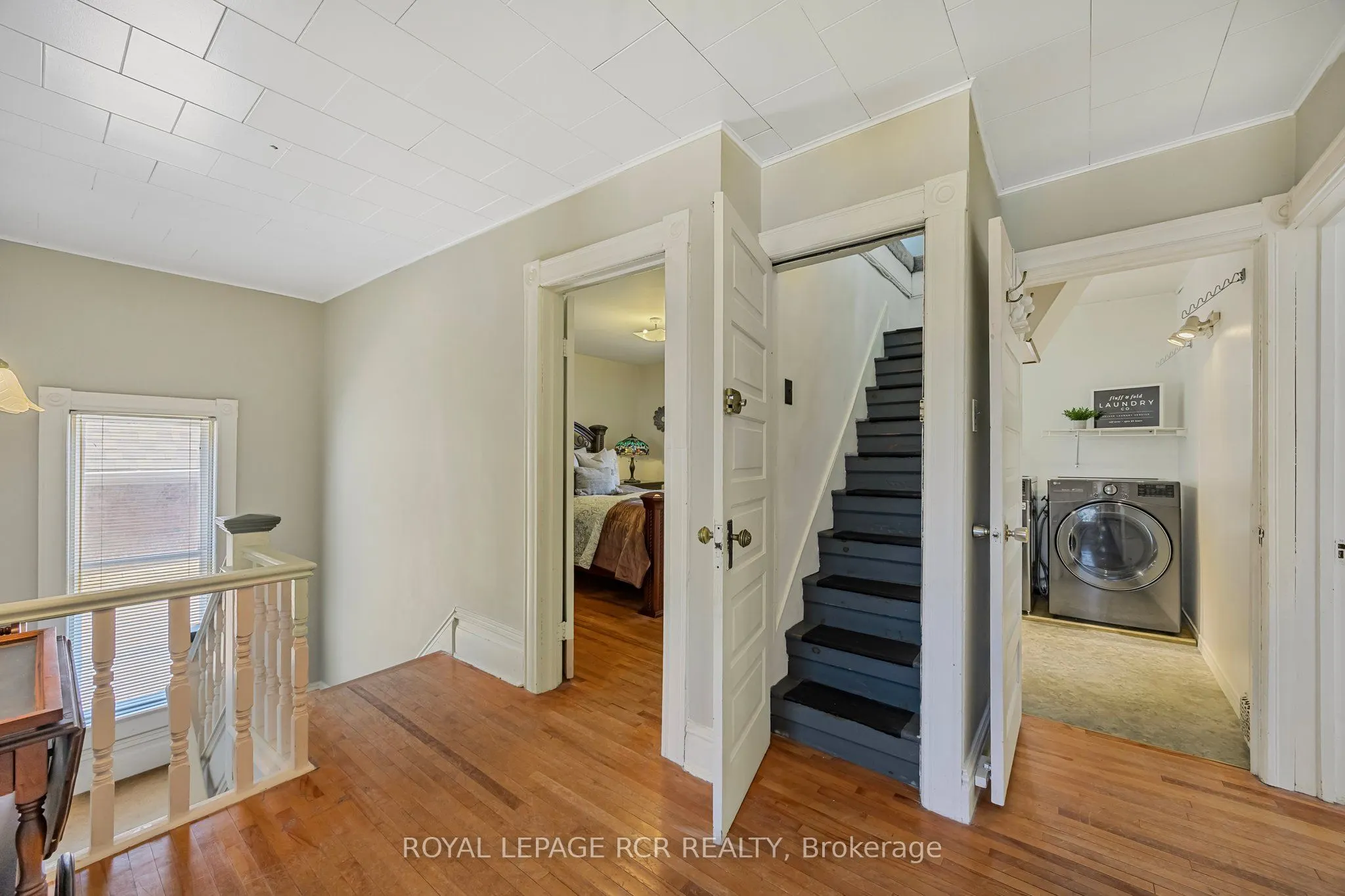 317 Main Street E