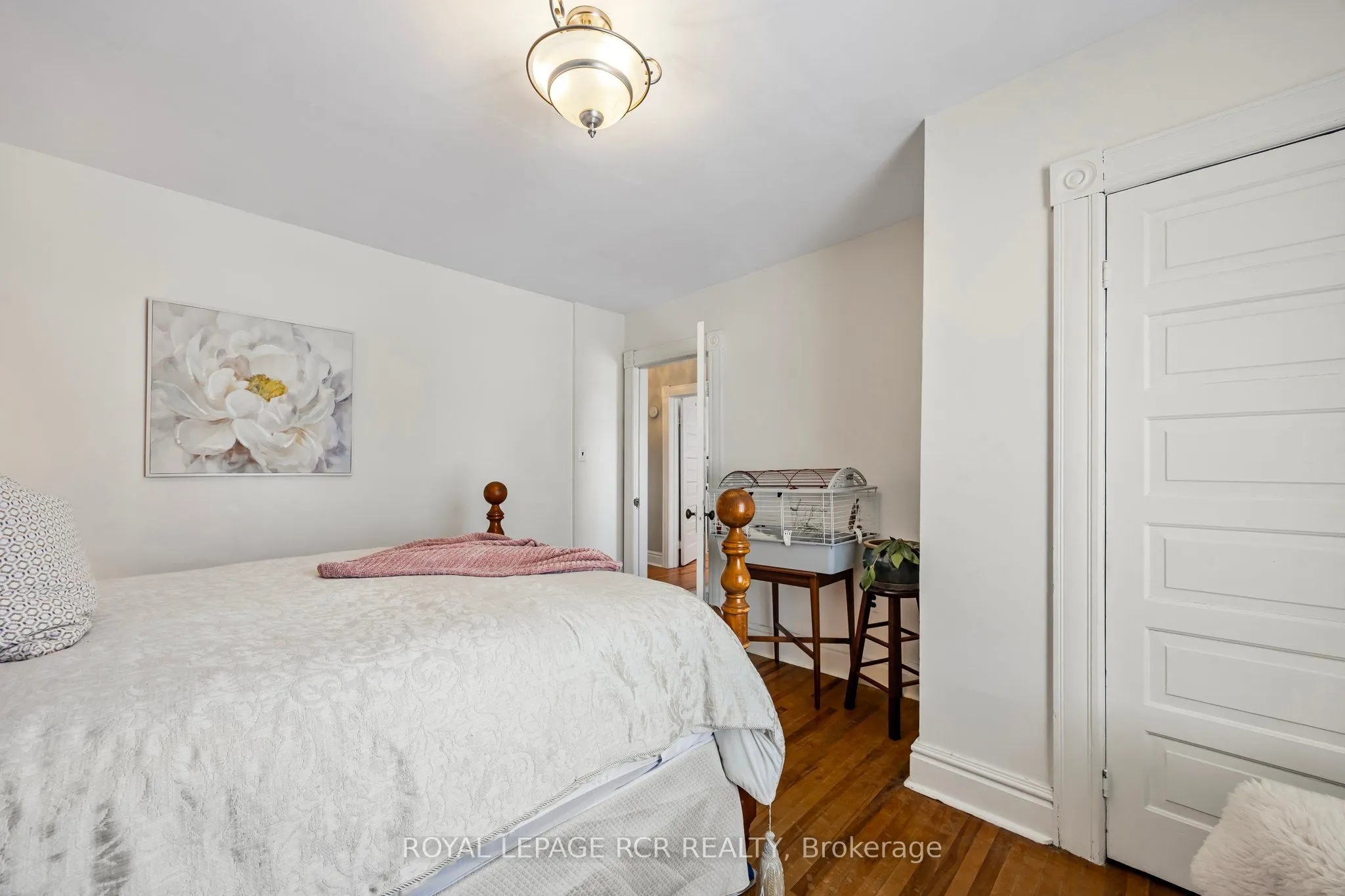 317 Main Street E