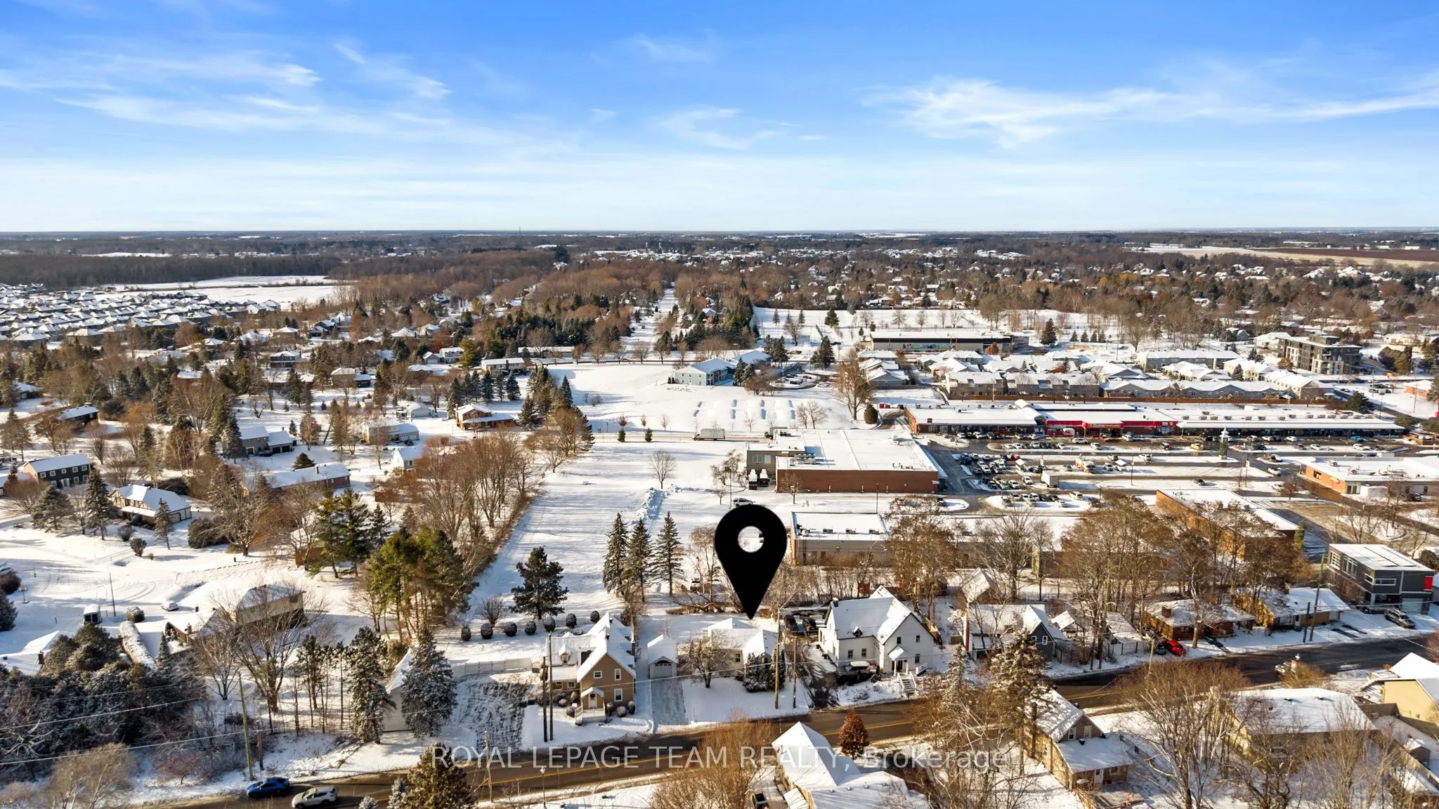 5584 Manotick Main Street