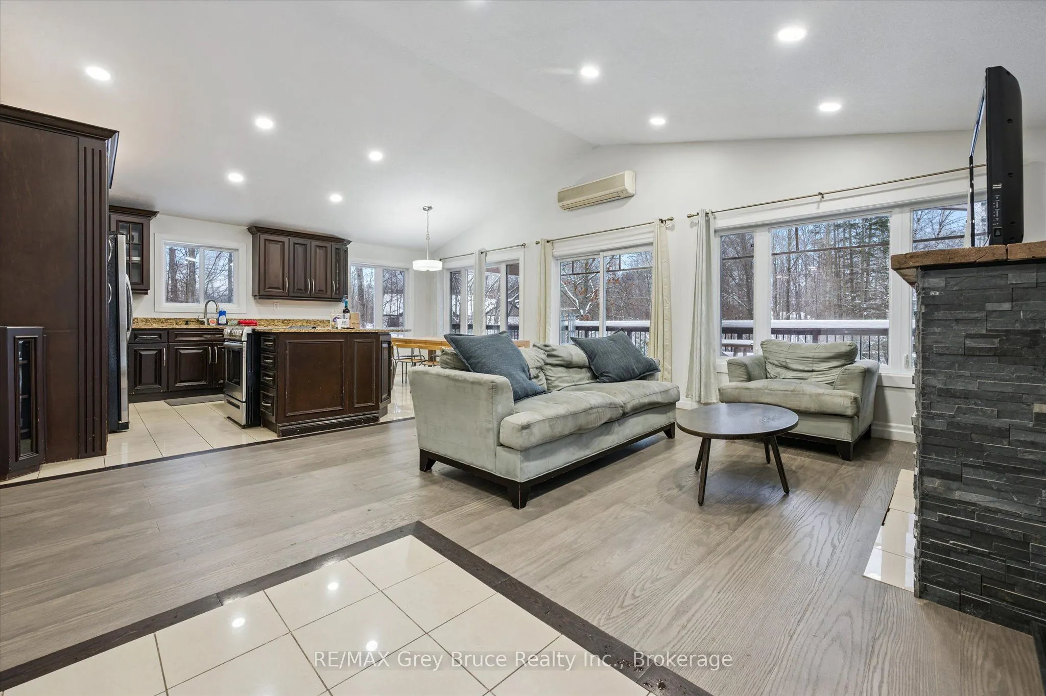 3 Sugarbush Road
