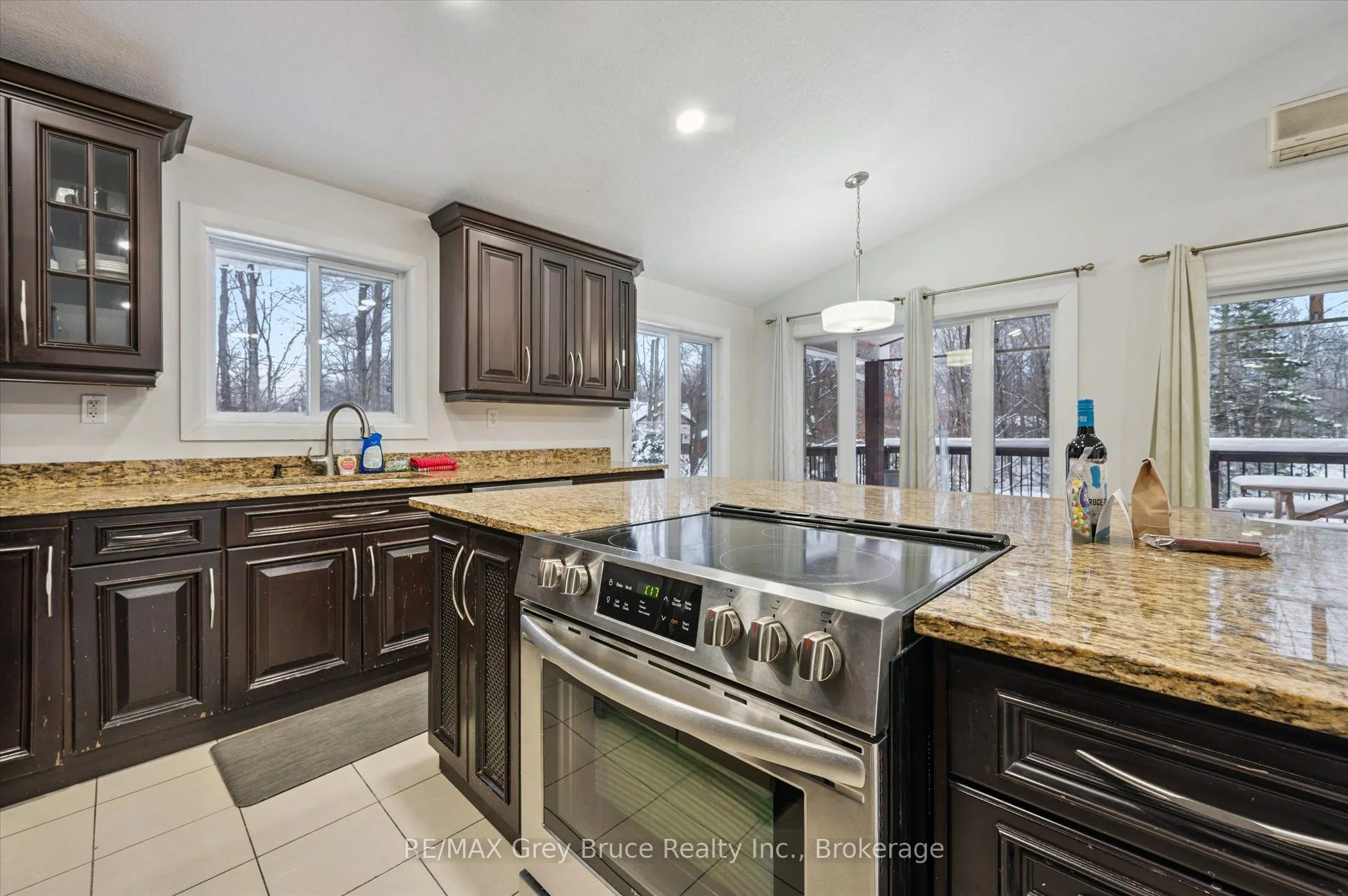 3 Sugarbush Road