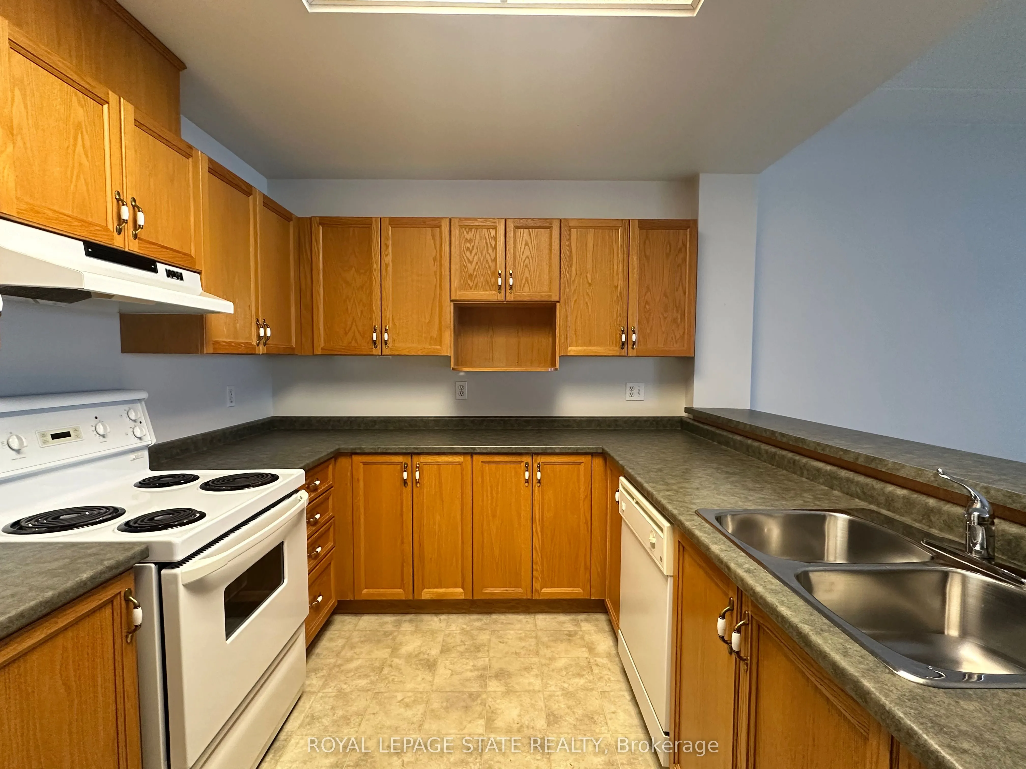 210 Main Street E #309