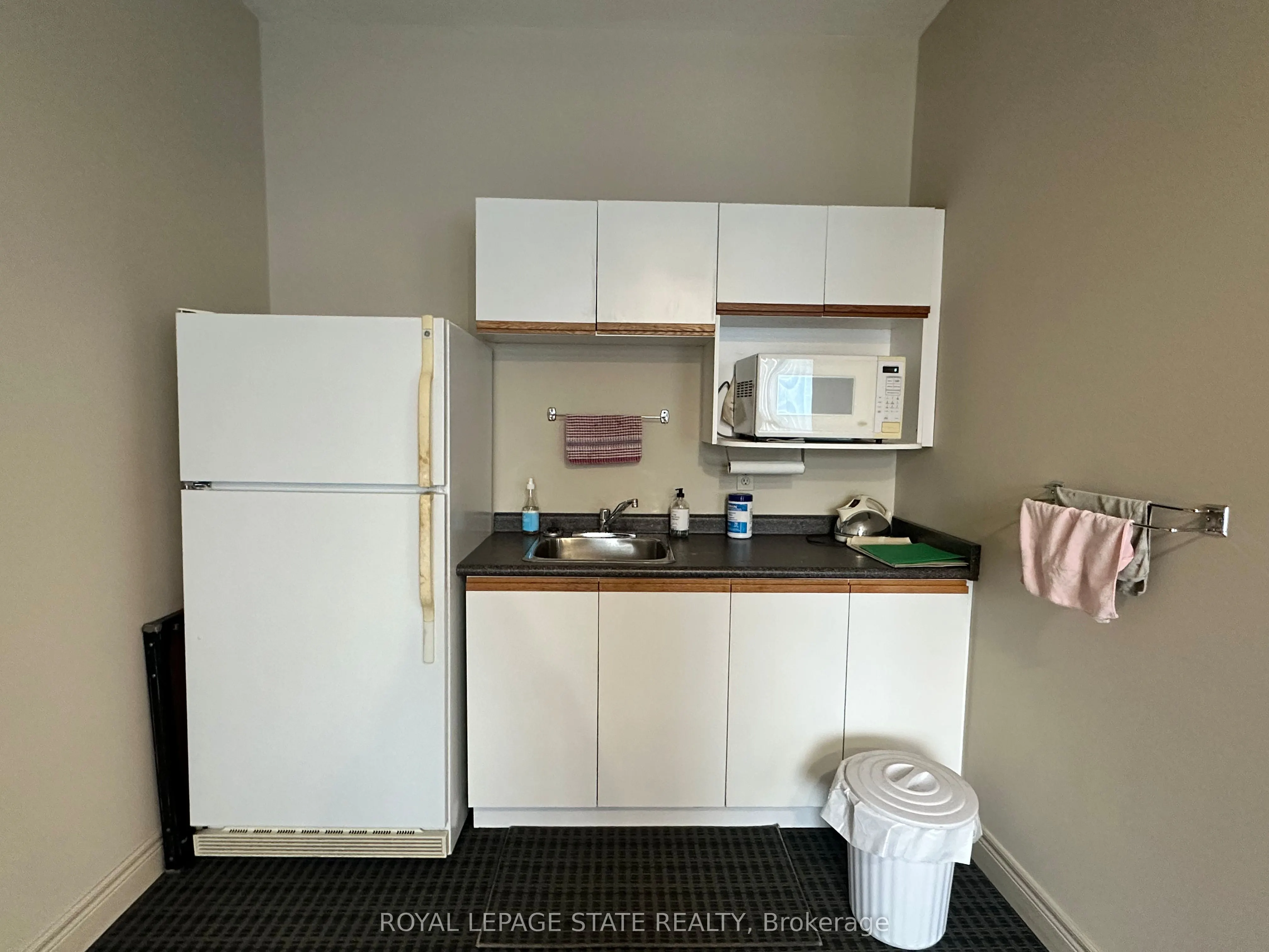 210 Main Street E #309