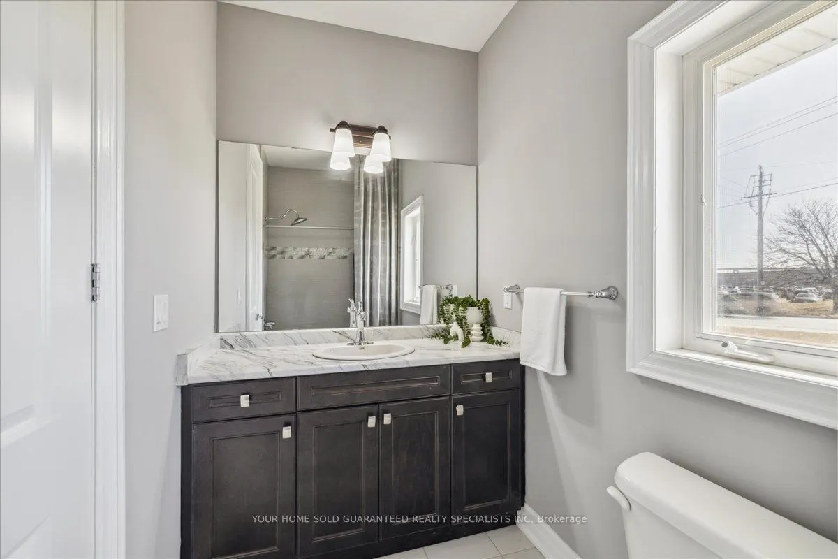 1 Dorchester Boulevard S