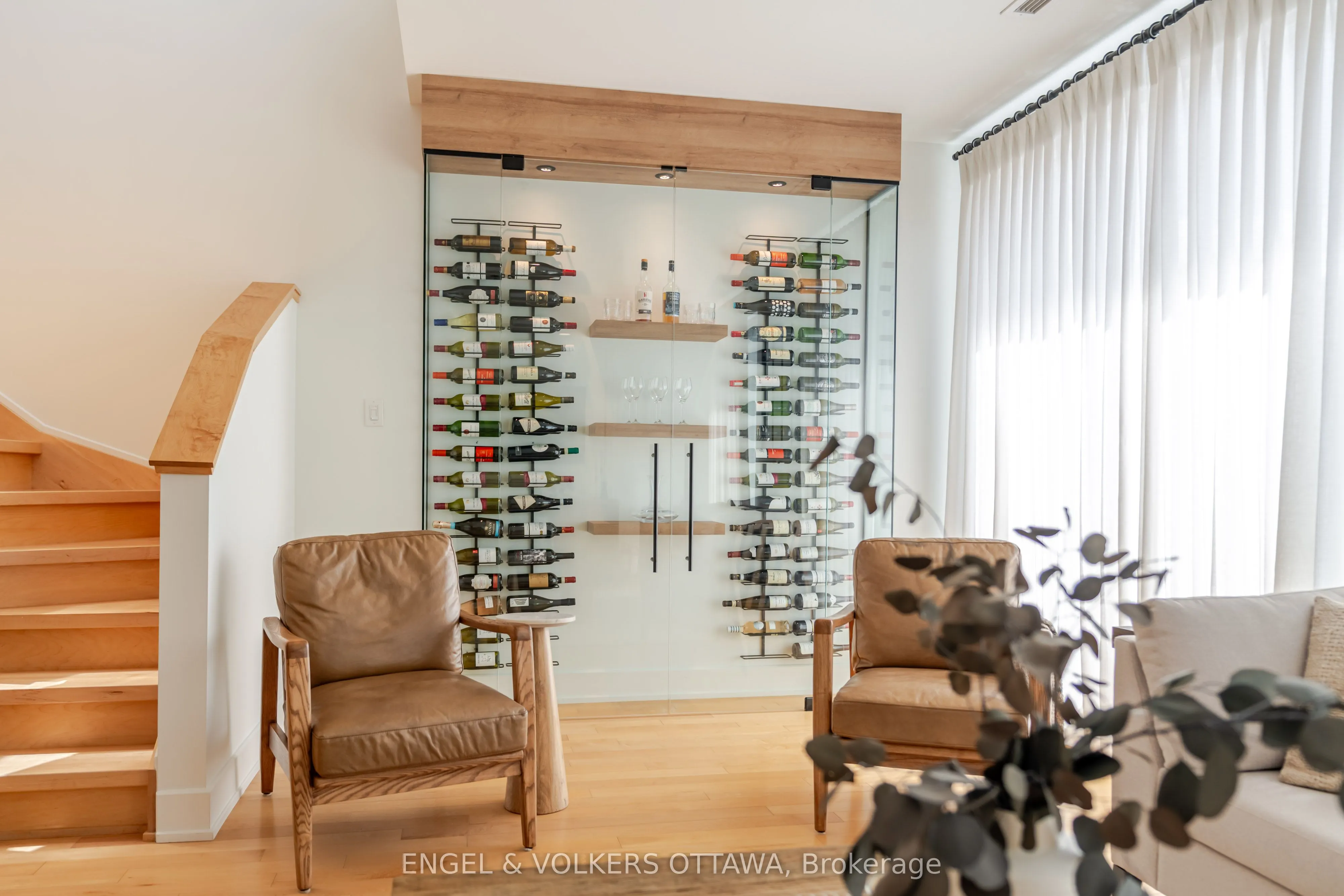 197 Lisgar Street #218