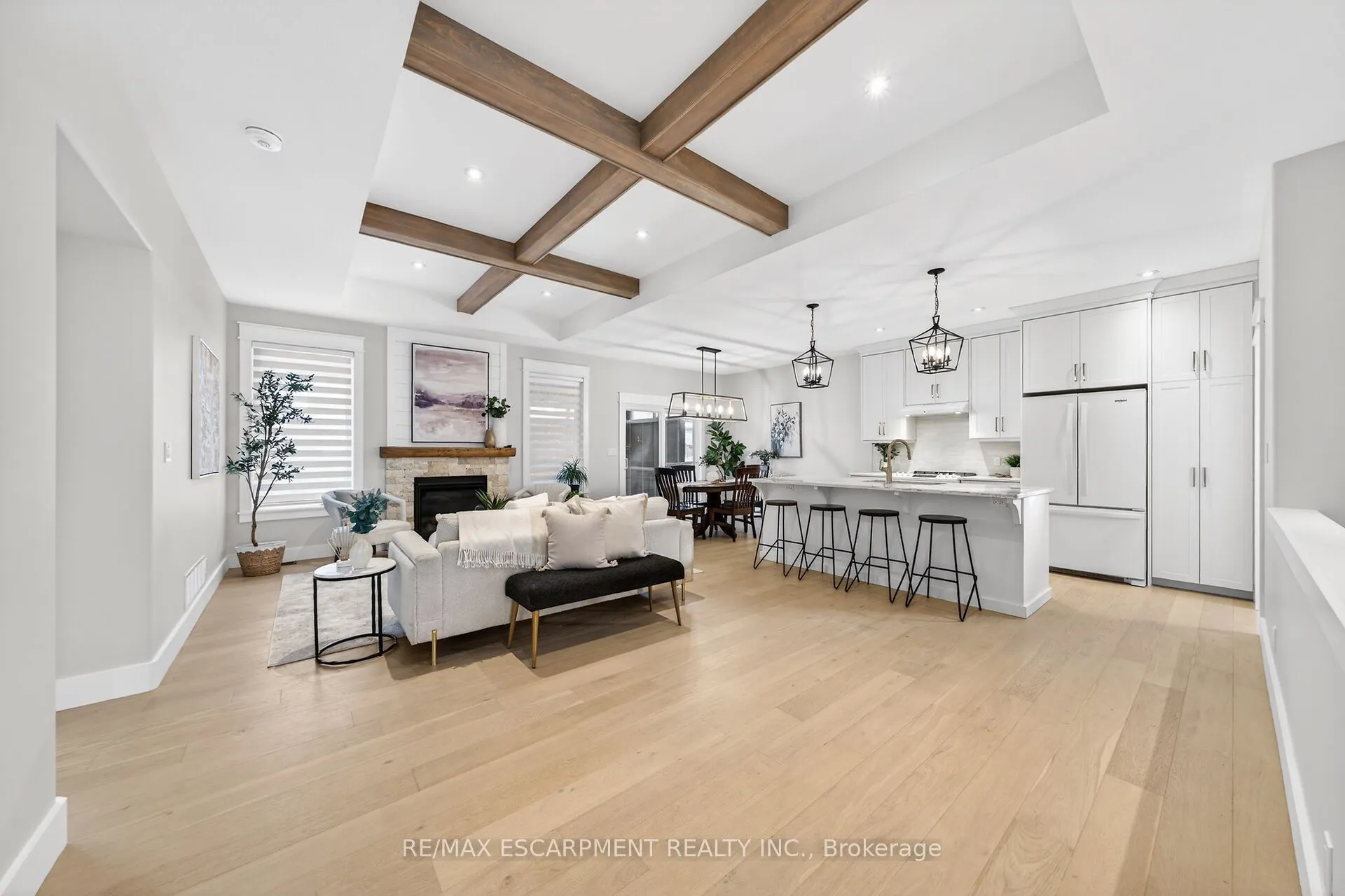 24 CRADDOCK Boulevard #23