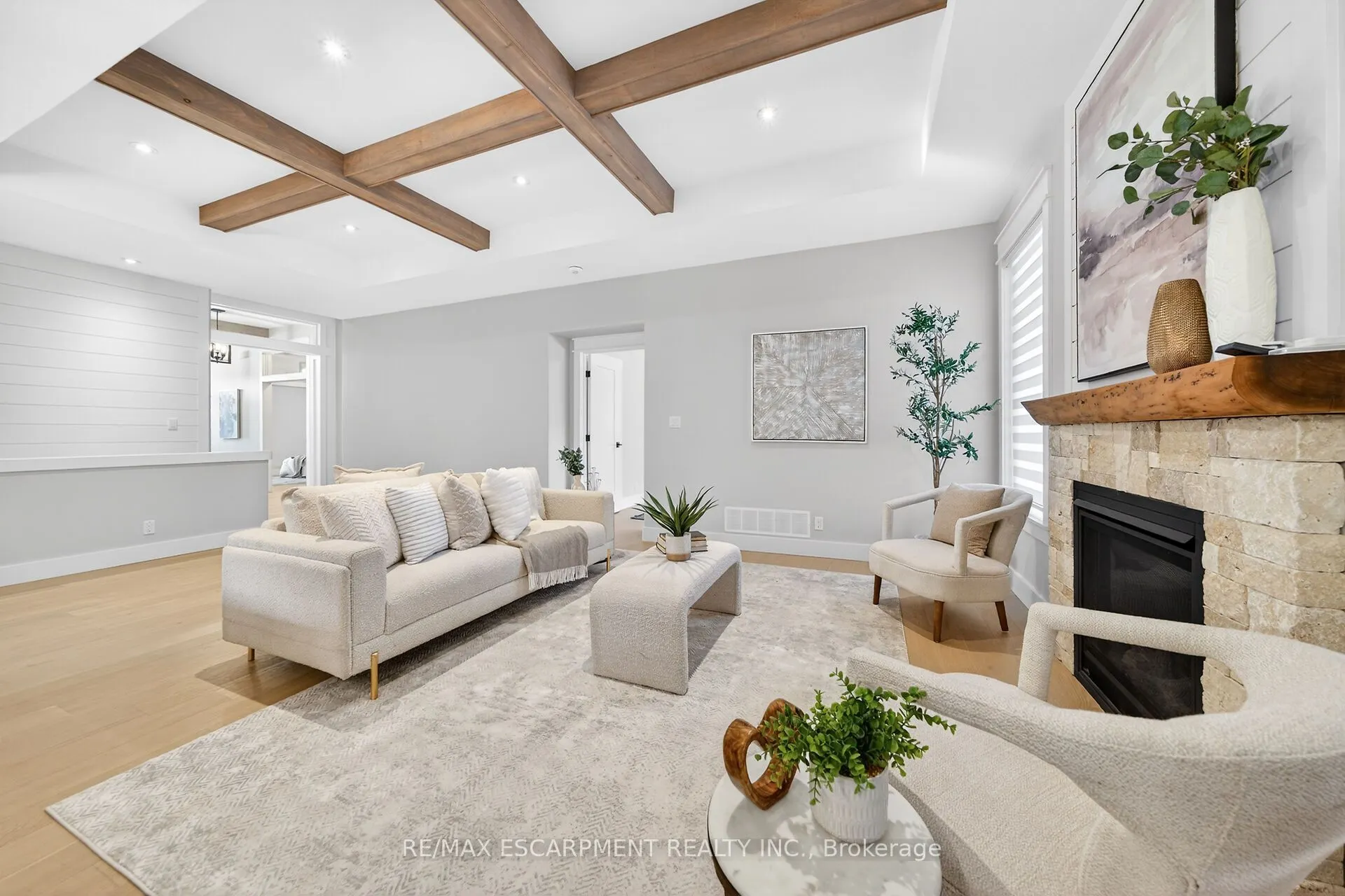 24 CRADDOCK Boulevard #23