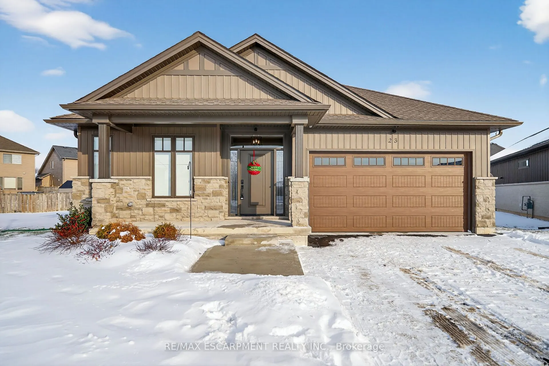 24 CRADDOCK Boulevard #23