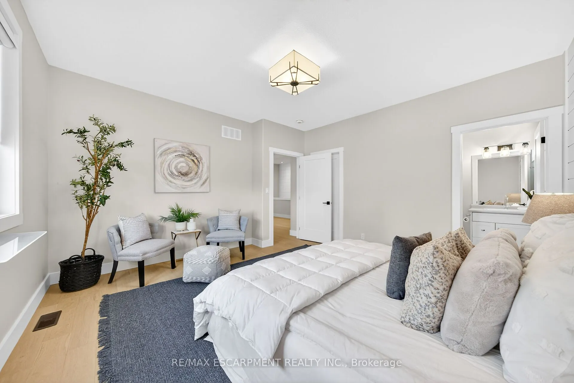 24 CRADDOCK Boulevard #23