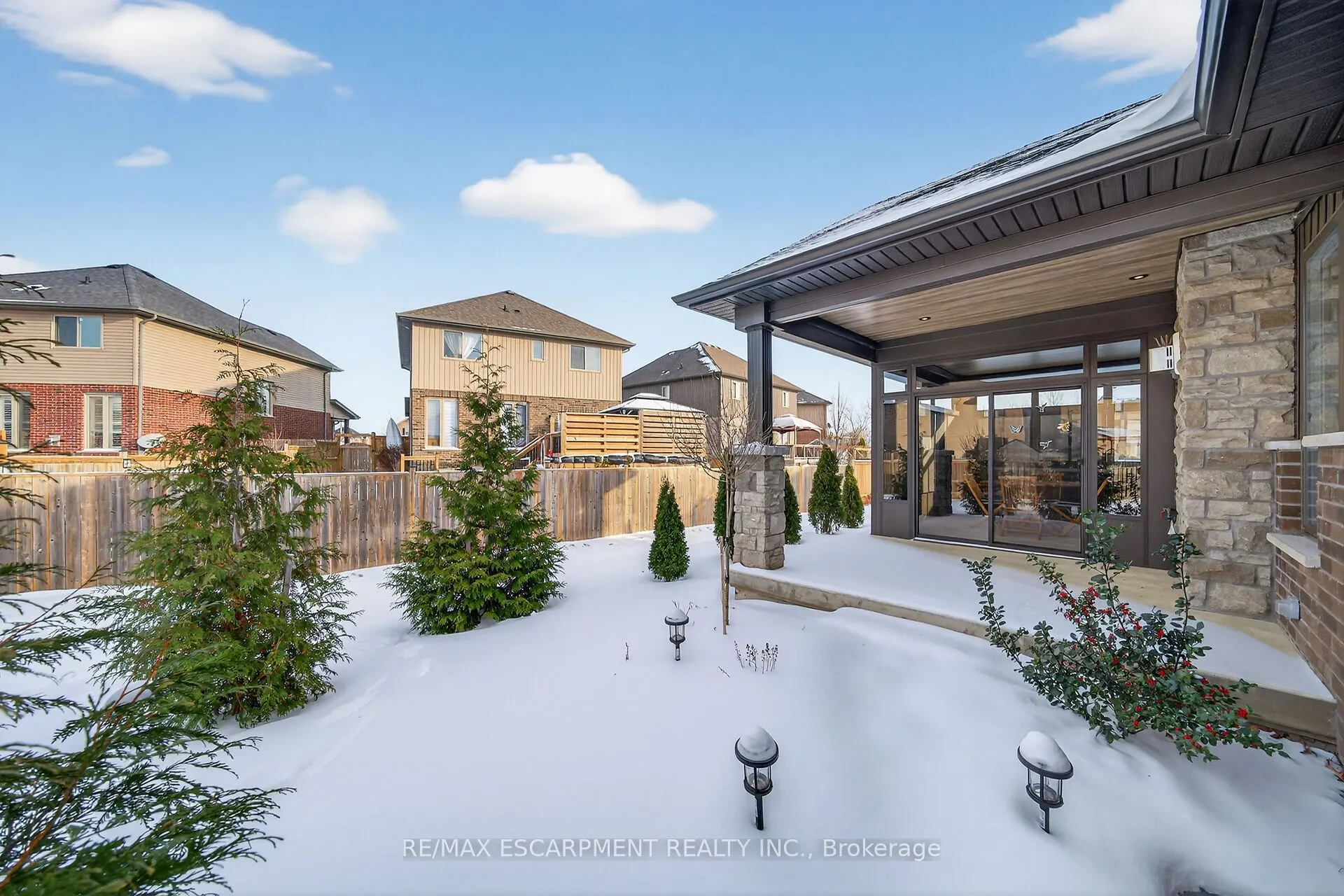 24 CRADDOCK Boulevard #23