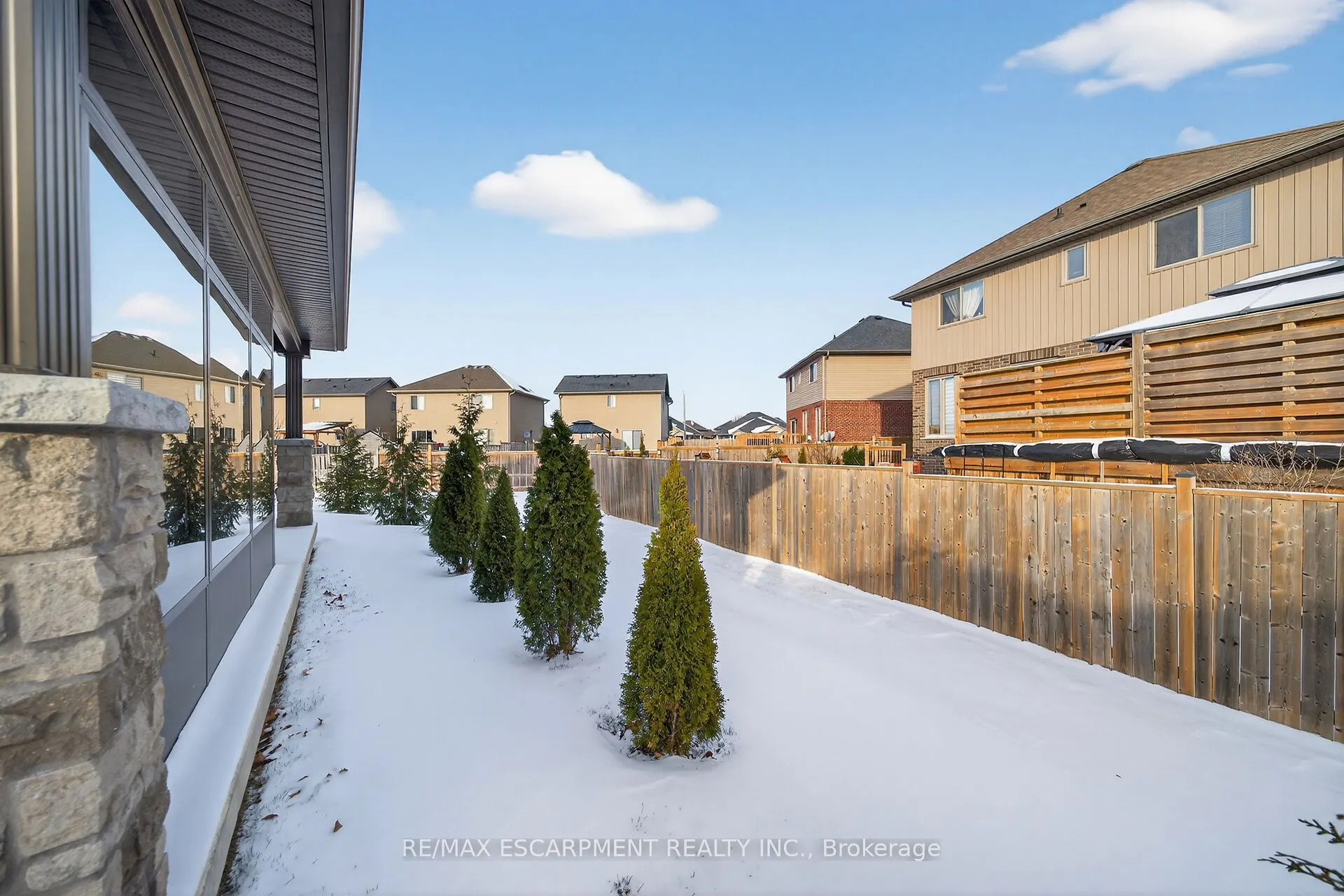 24 CRADDOCK Boulevard #23