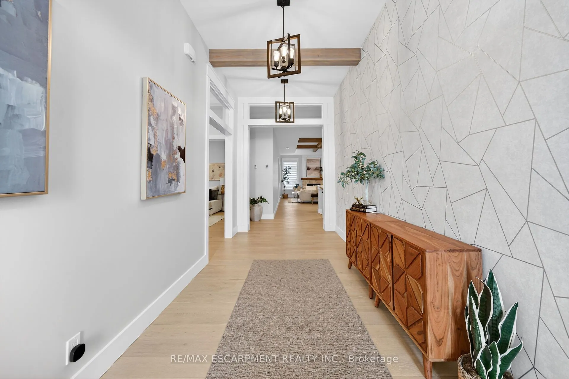 24 CRADDOCK Boulevard #23