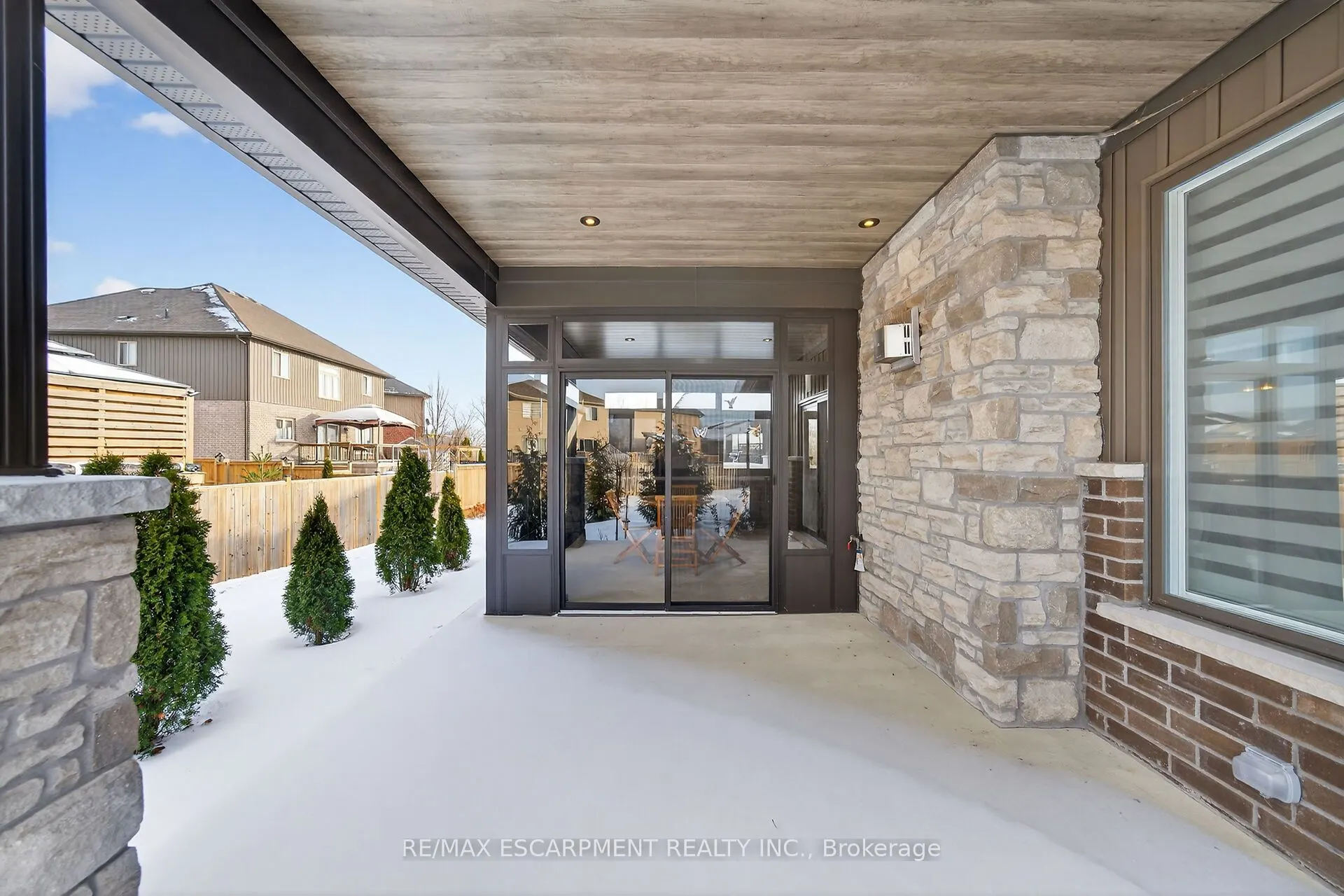 24 CRADDOCK Boulevard #23