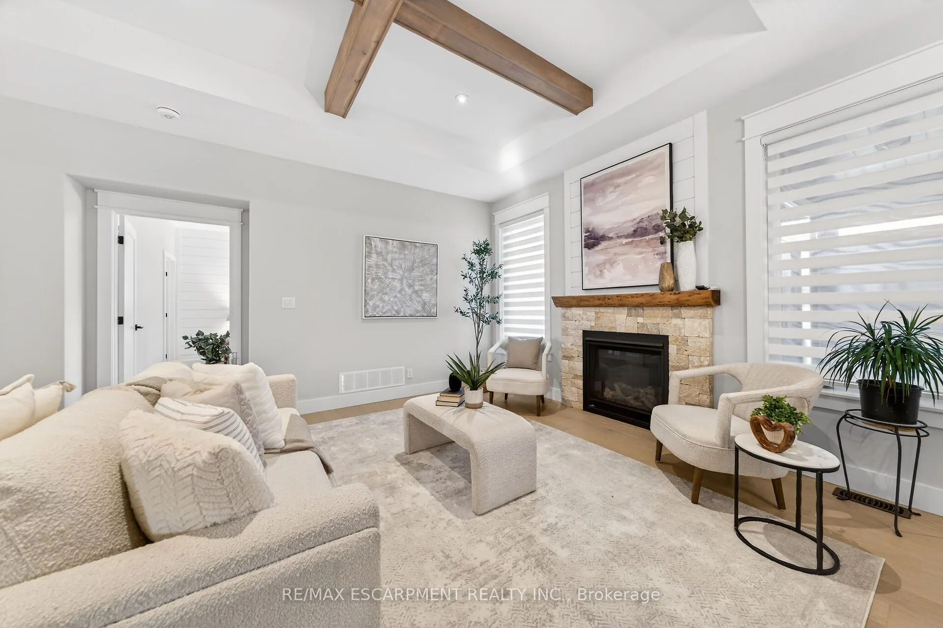 24 CRADDOCK Boulevard #23