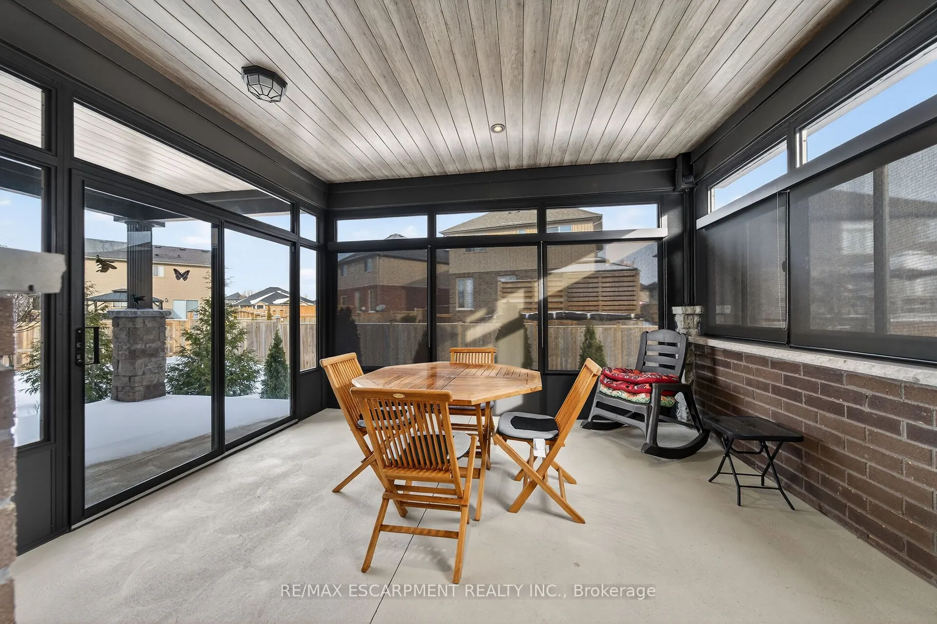 24 CRADDOCK Boulevard #23