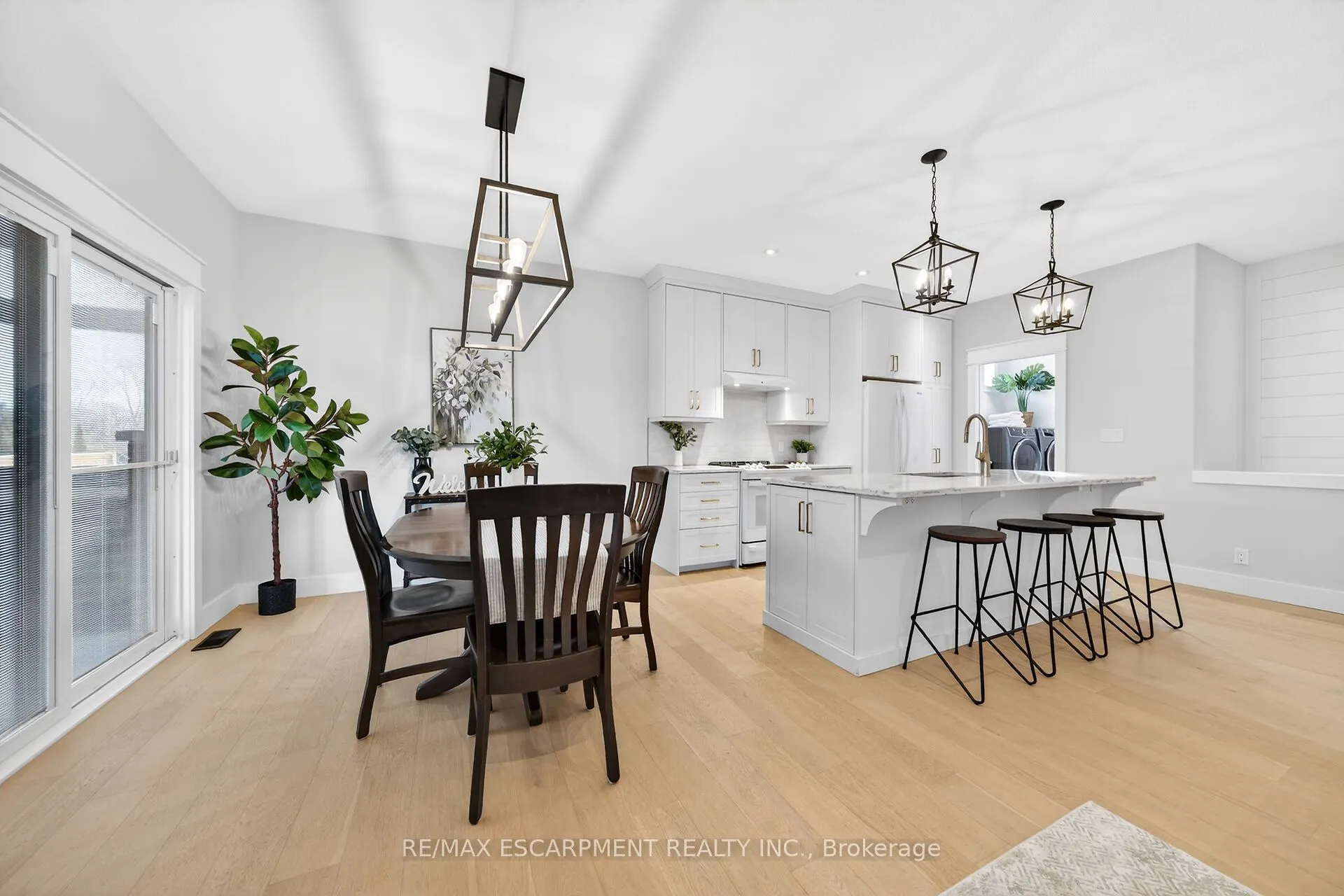 24 CRADDOCK Boulevard #23
