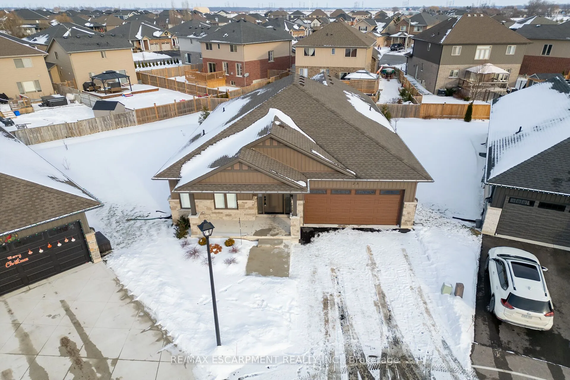 24 CRADDOCK Boulevard #23