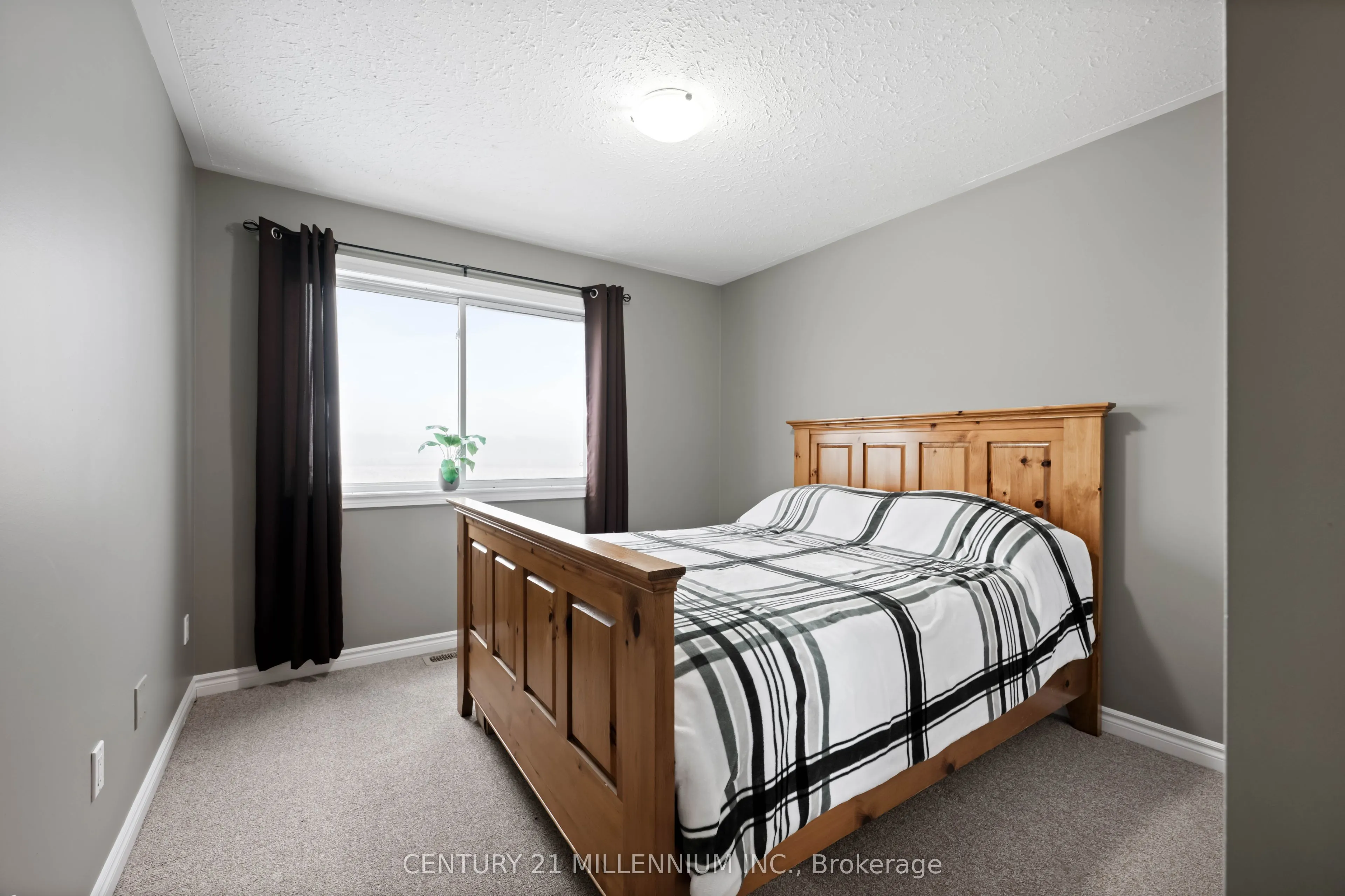 395115 County Road 12 Road
