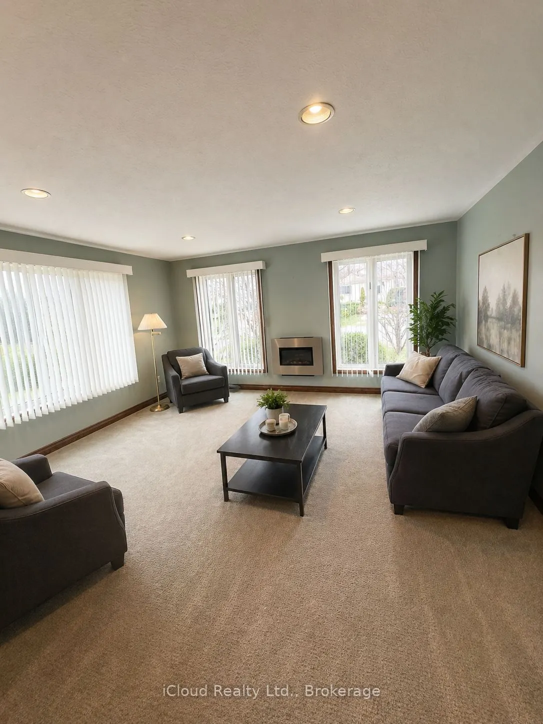 86 GLENDALE Drive E