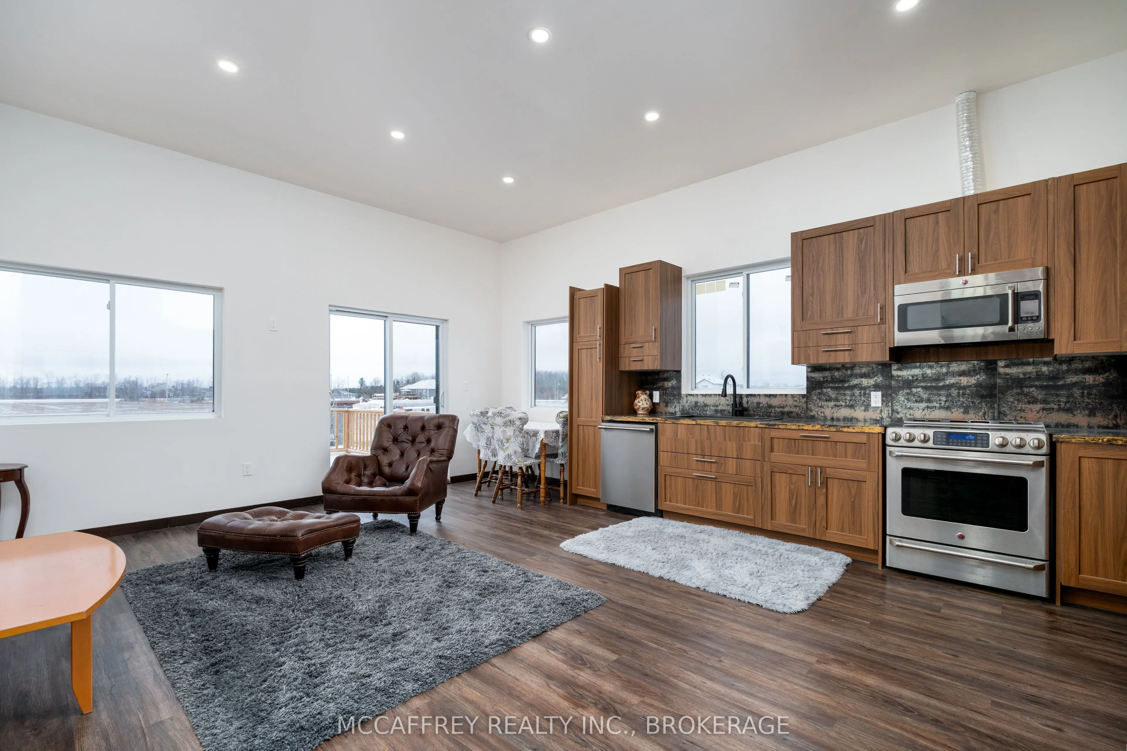 4326 County Rd 6