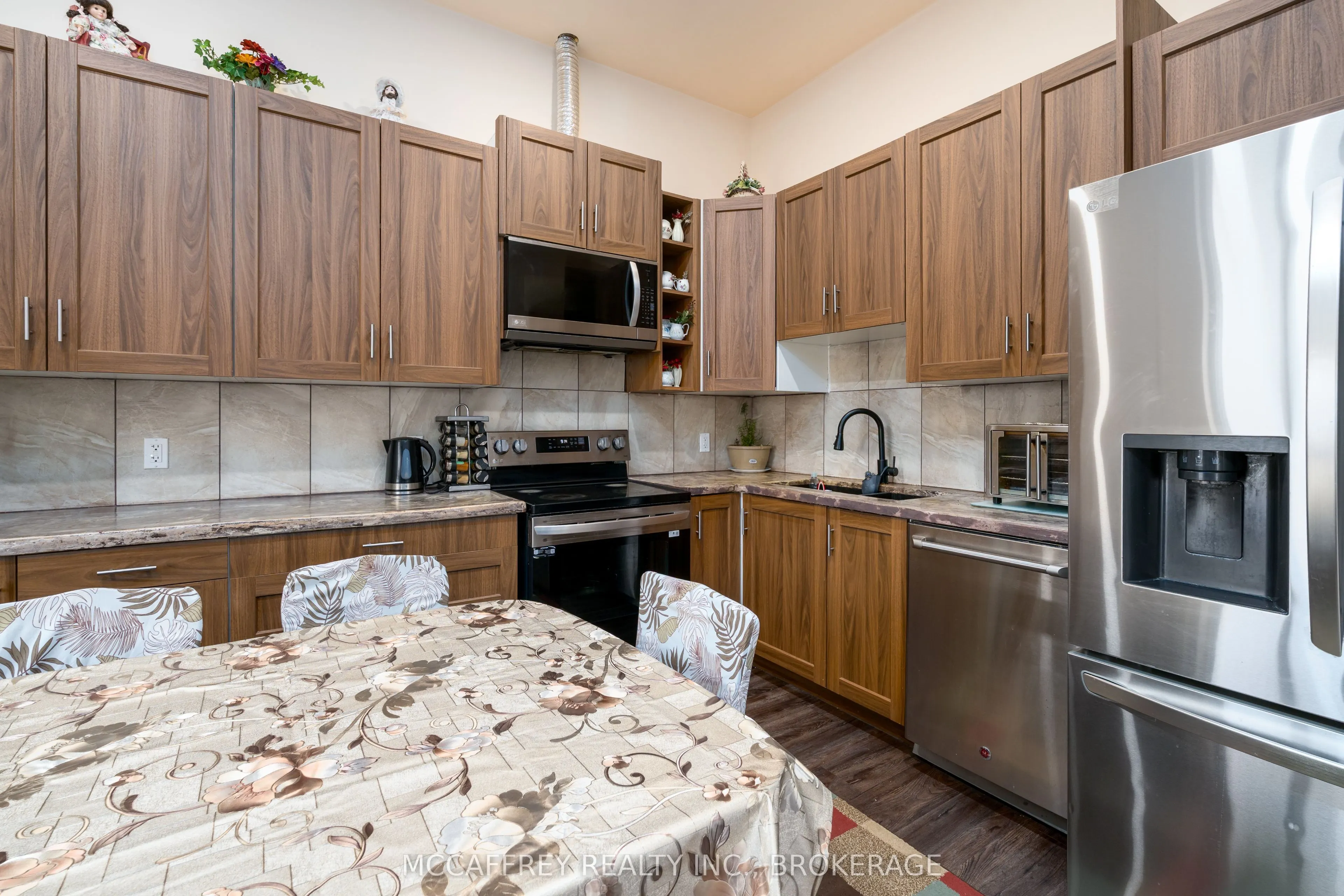 4326 County Rd 6