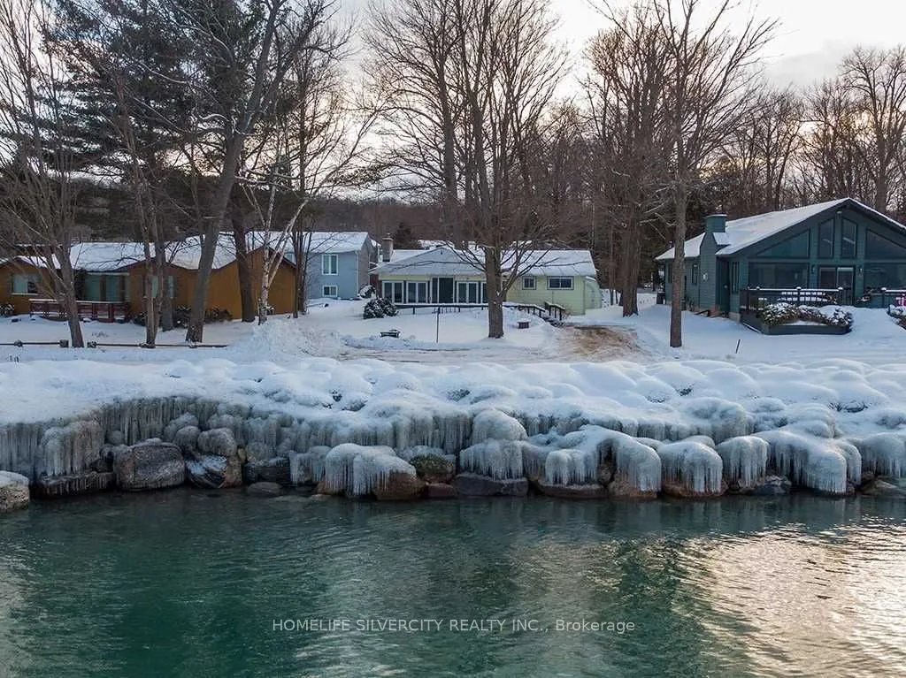 35 LAKESIDE Avenue