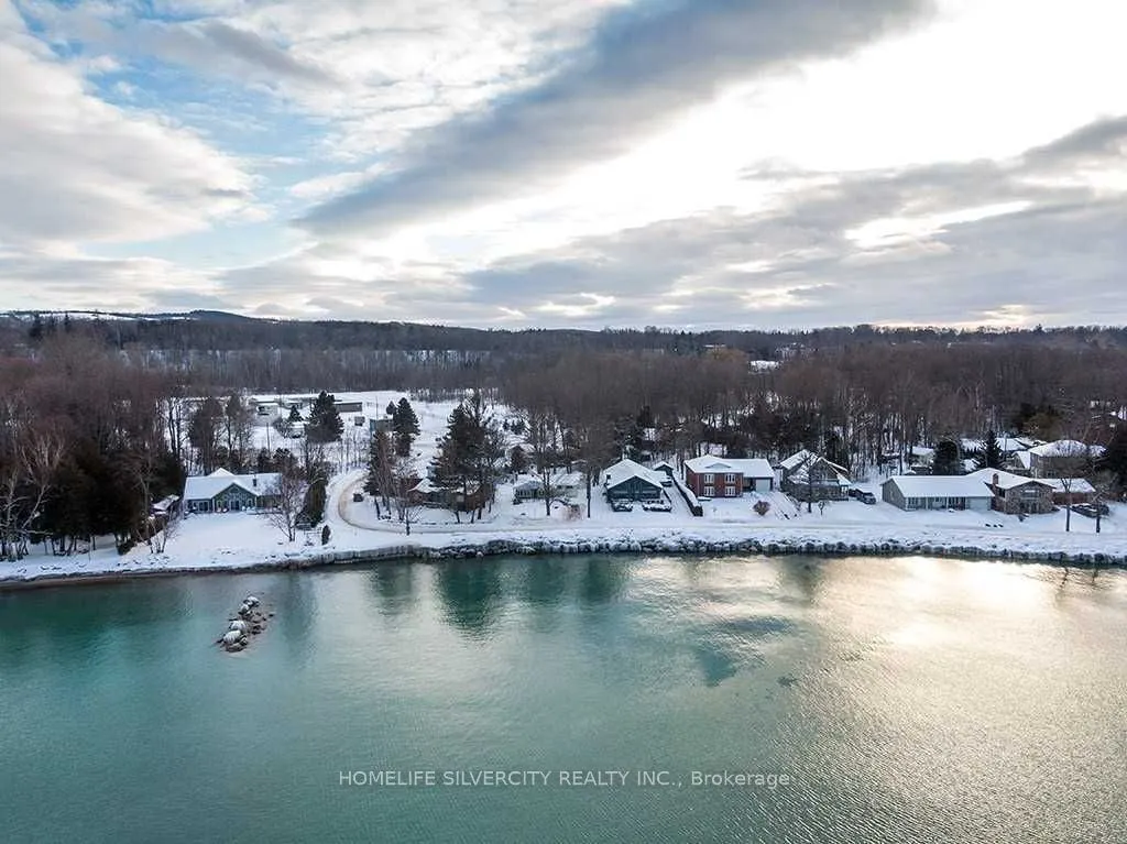 35 LAKESIDE Avenue