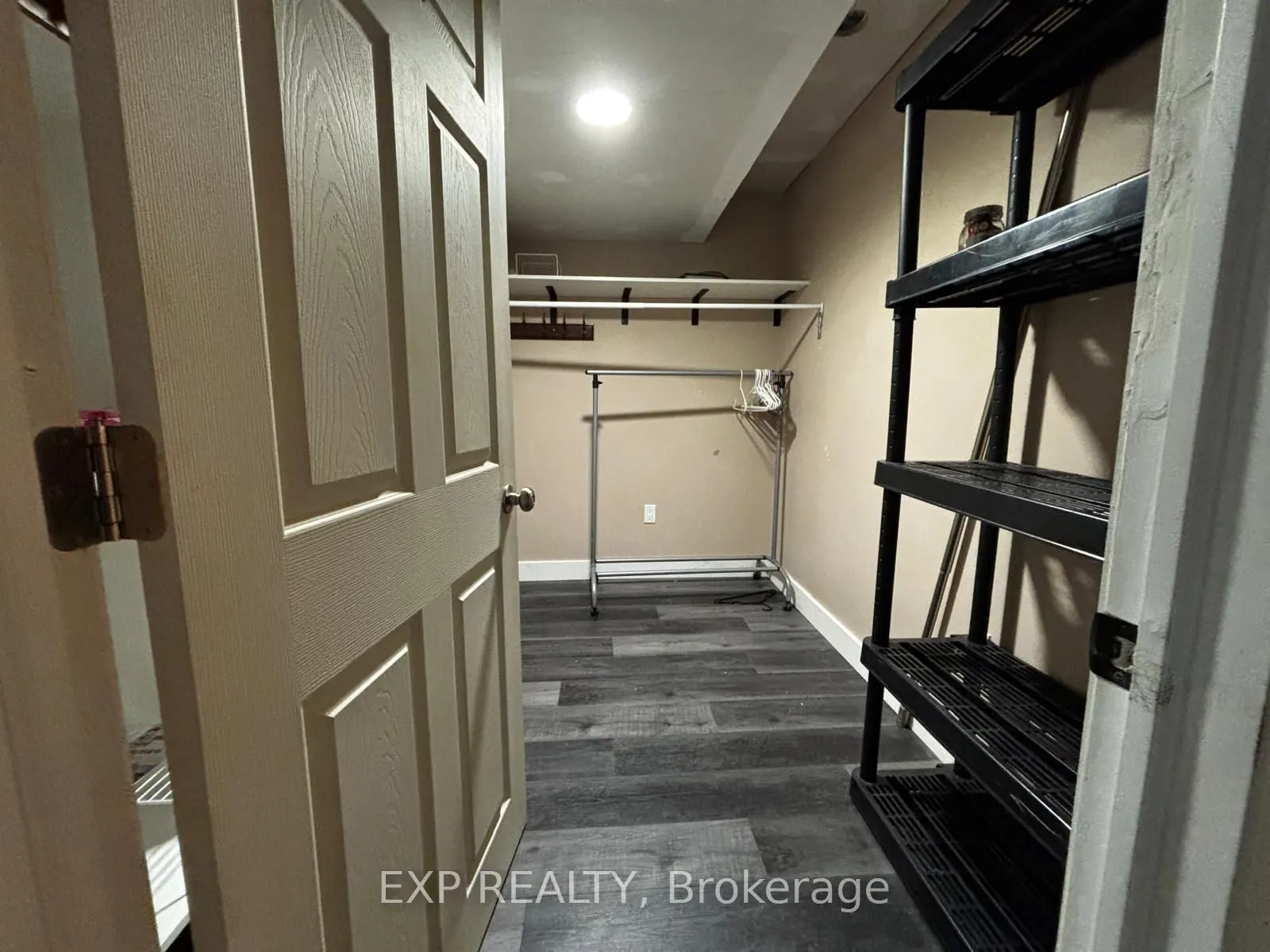 1527 Merrittville Highway #Basement
