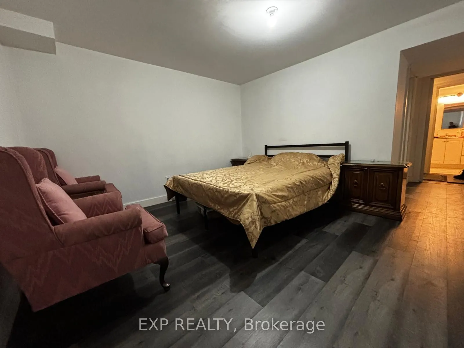 1527 Merrittville Highway #Basement