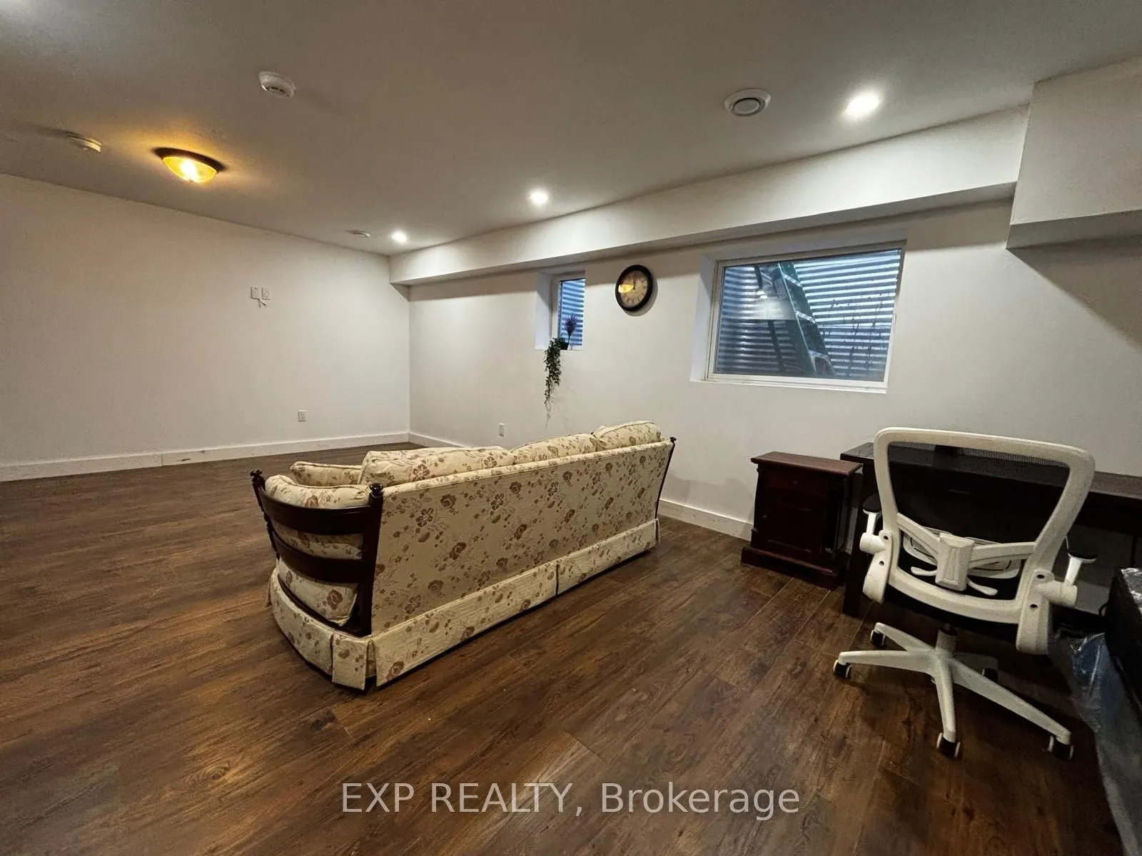 1527 Merrittville Highway #Basement