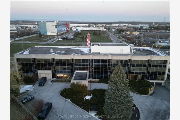 1929 Russell Road #204