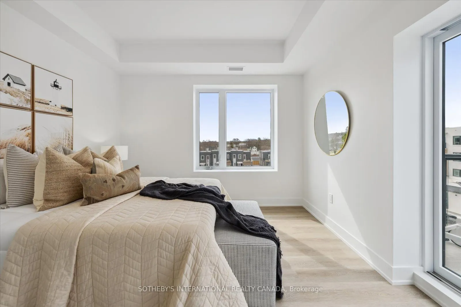 19B West Street N #201