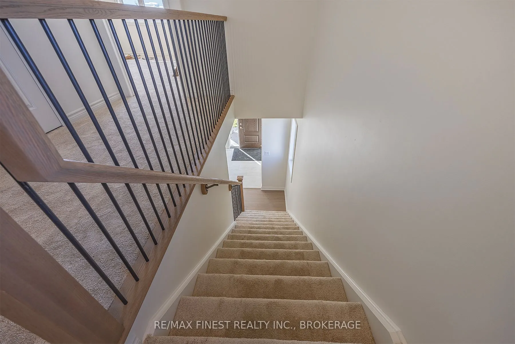 192 HERITAGE PARK Drive