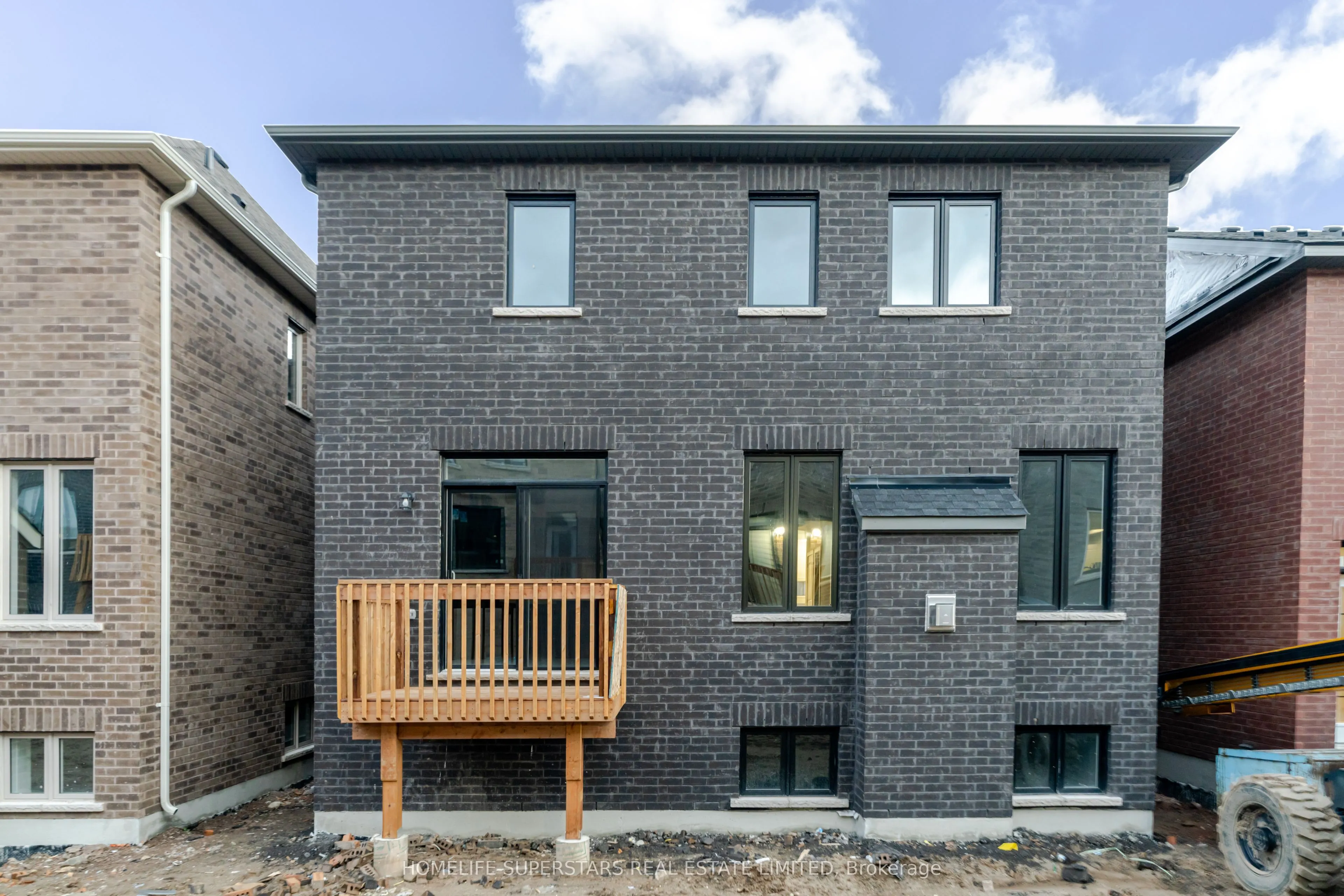 25 Mundell Road