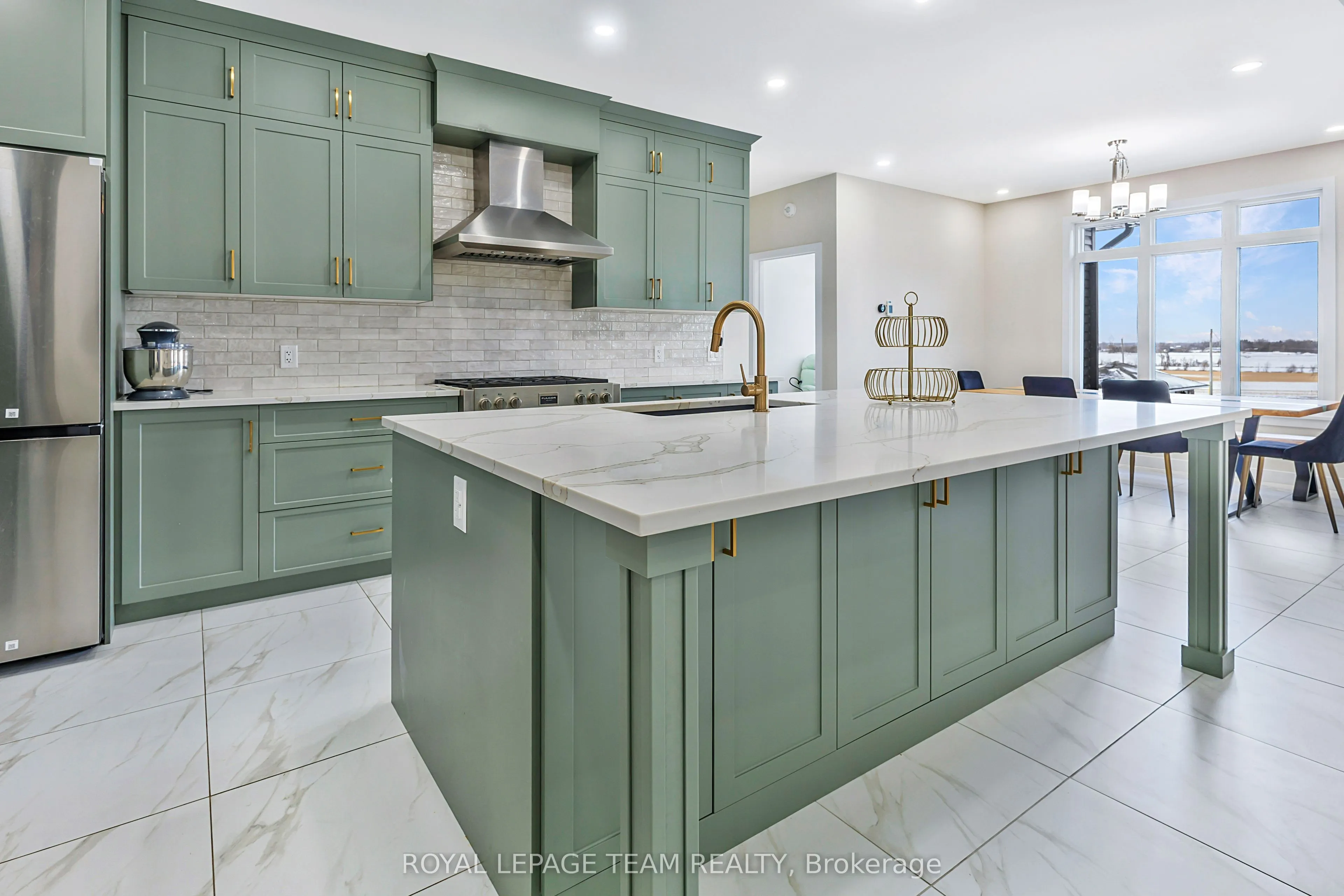 224 Trudeau Crescent