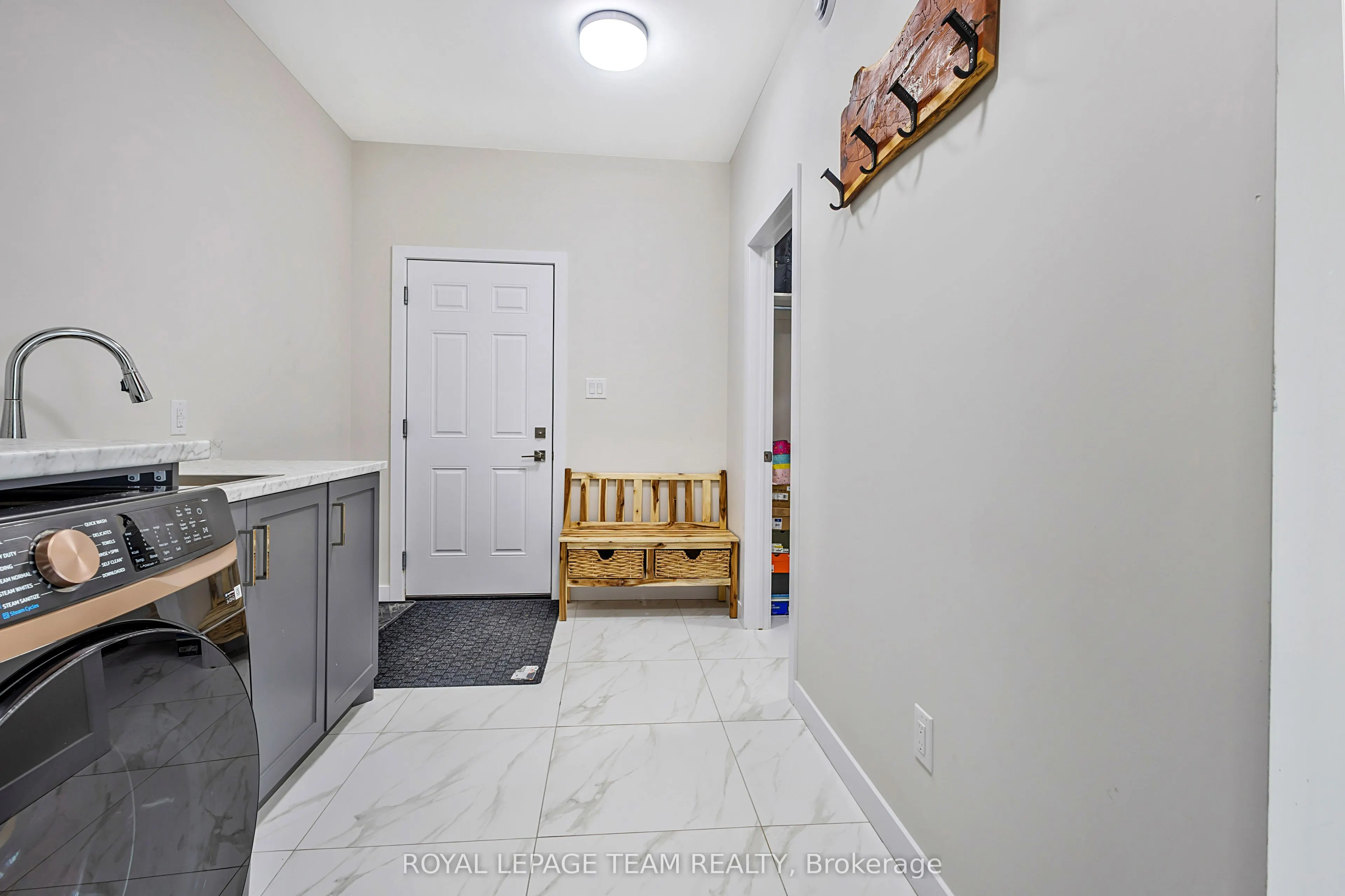 224 Trudeau Crescent