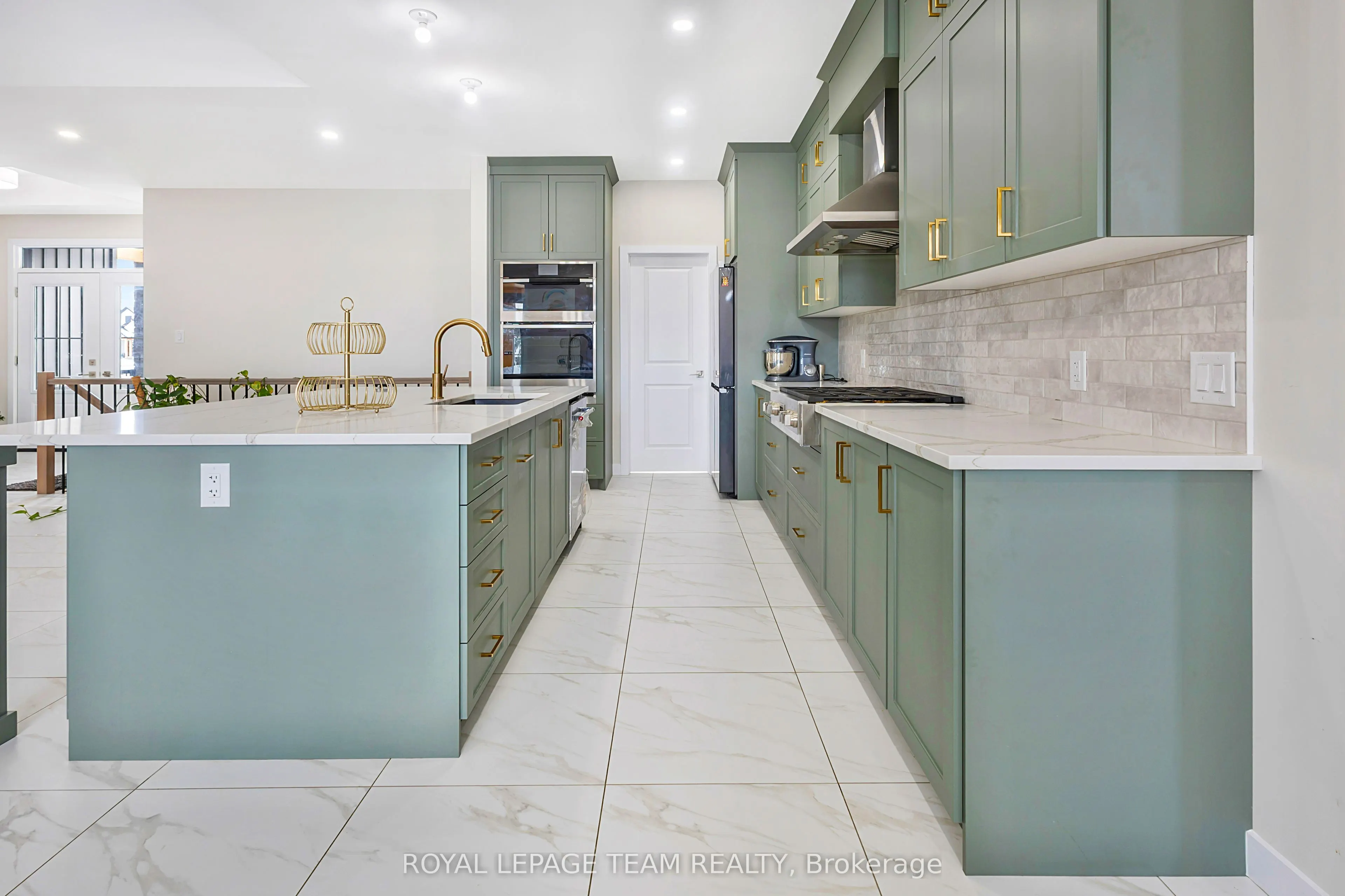 224 Trudeau Crescent