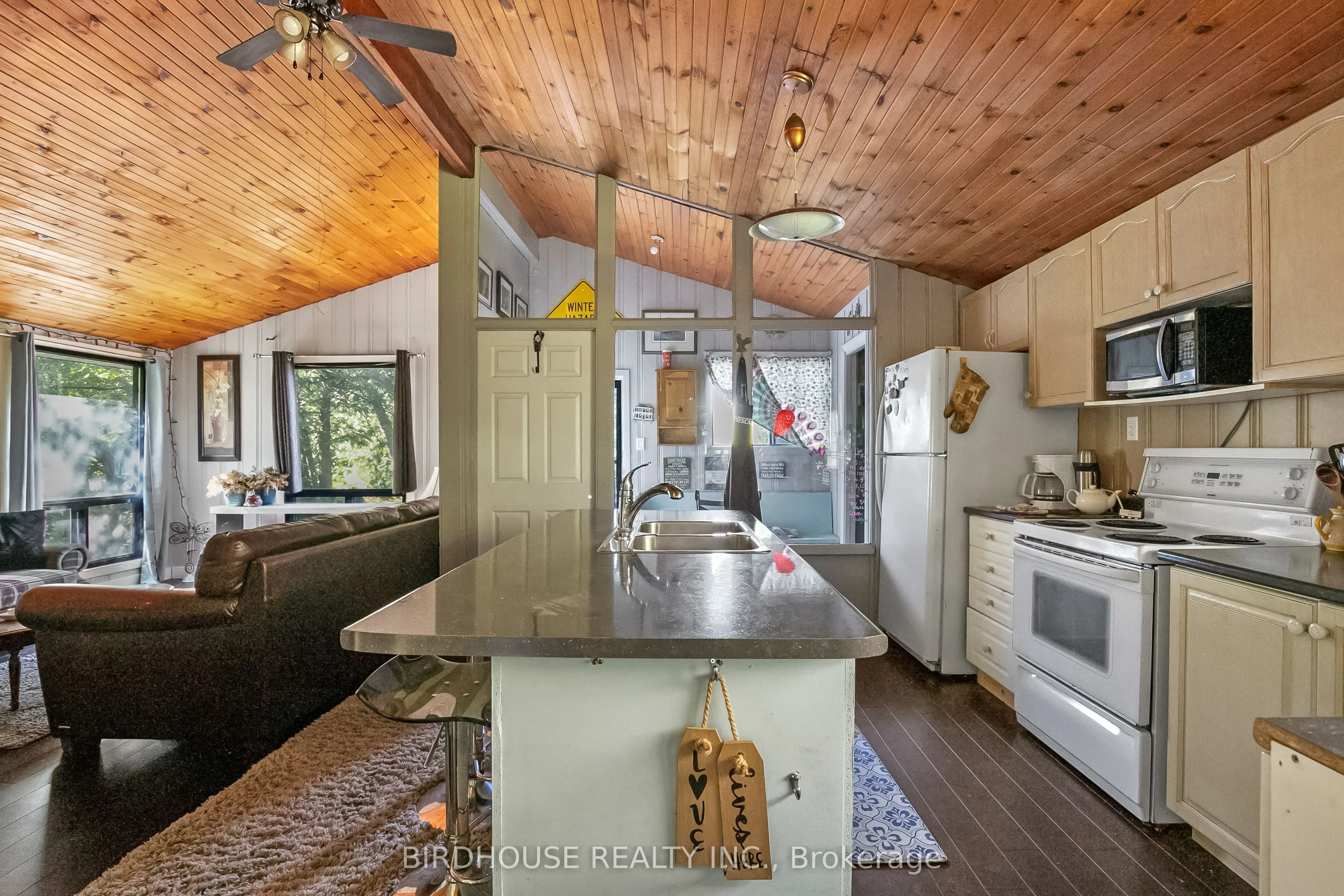 15 Cedar Nook Road