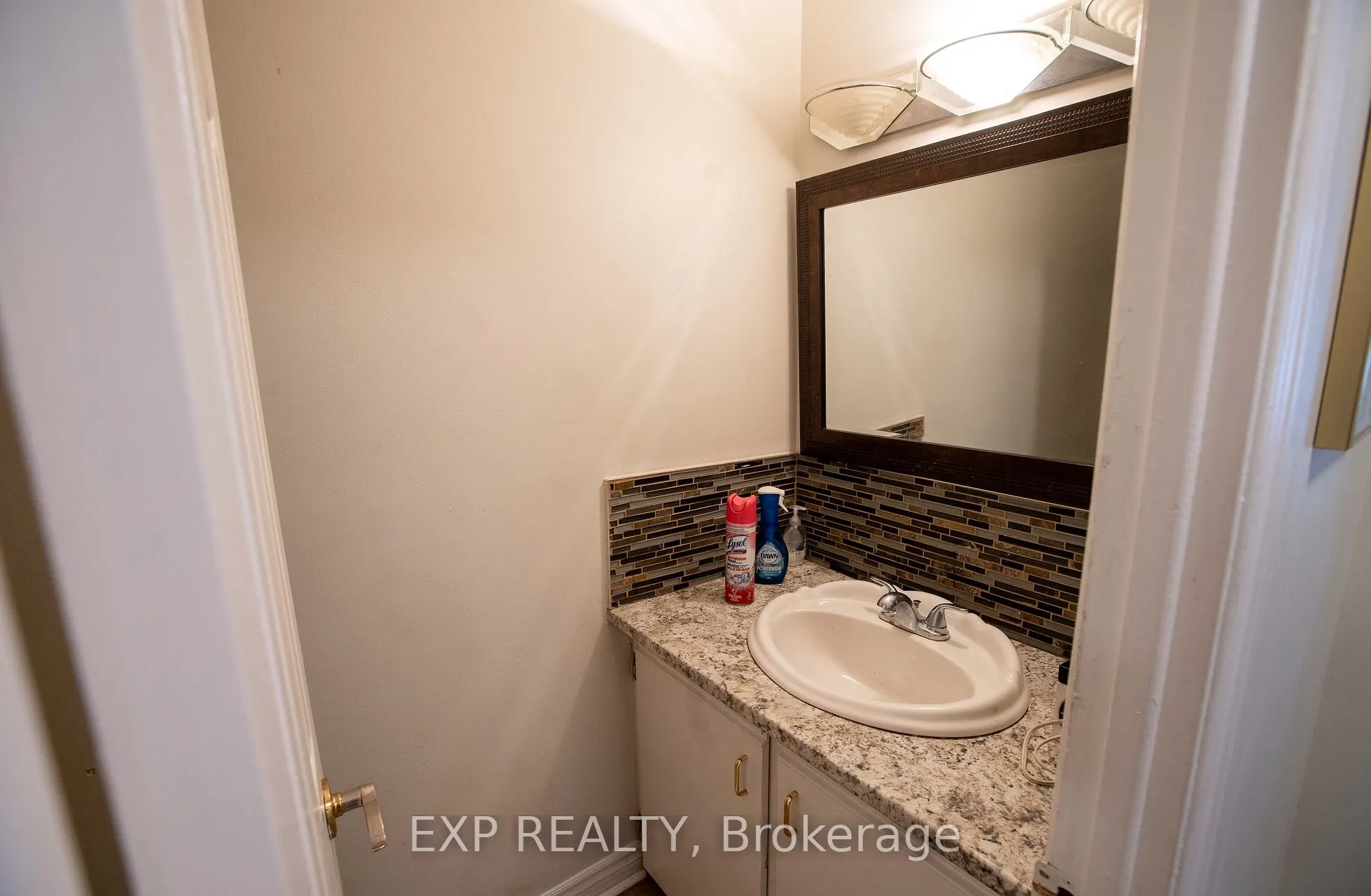 1108 Grenoble Crescent