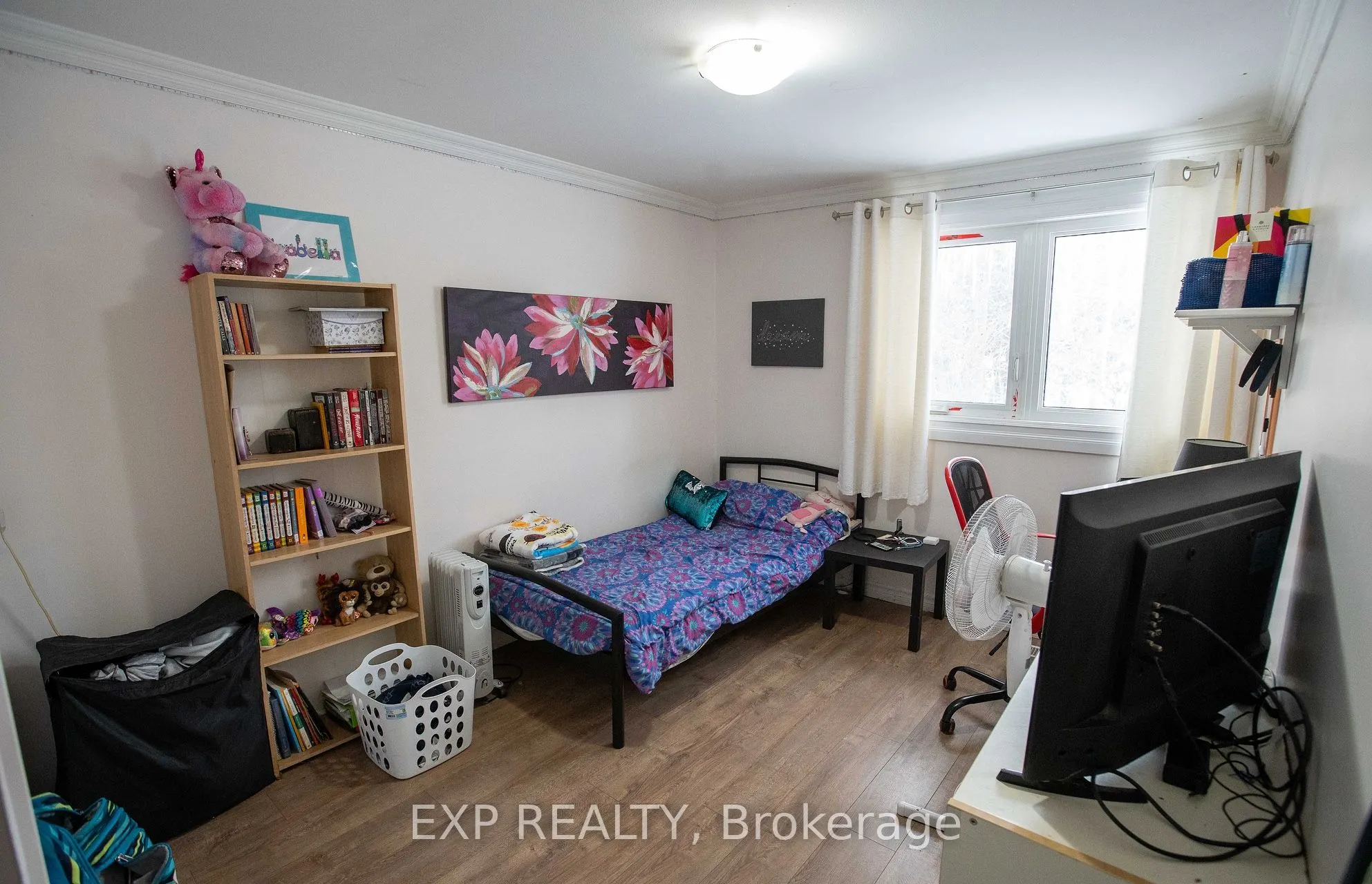 1108 Grenoble Crescent
