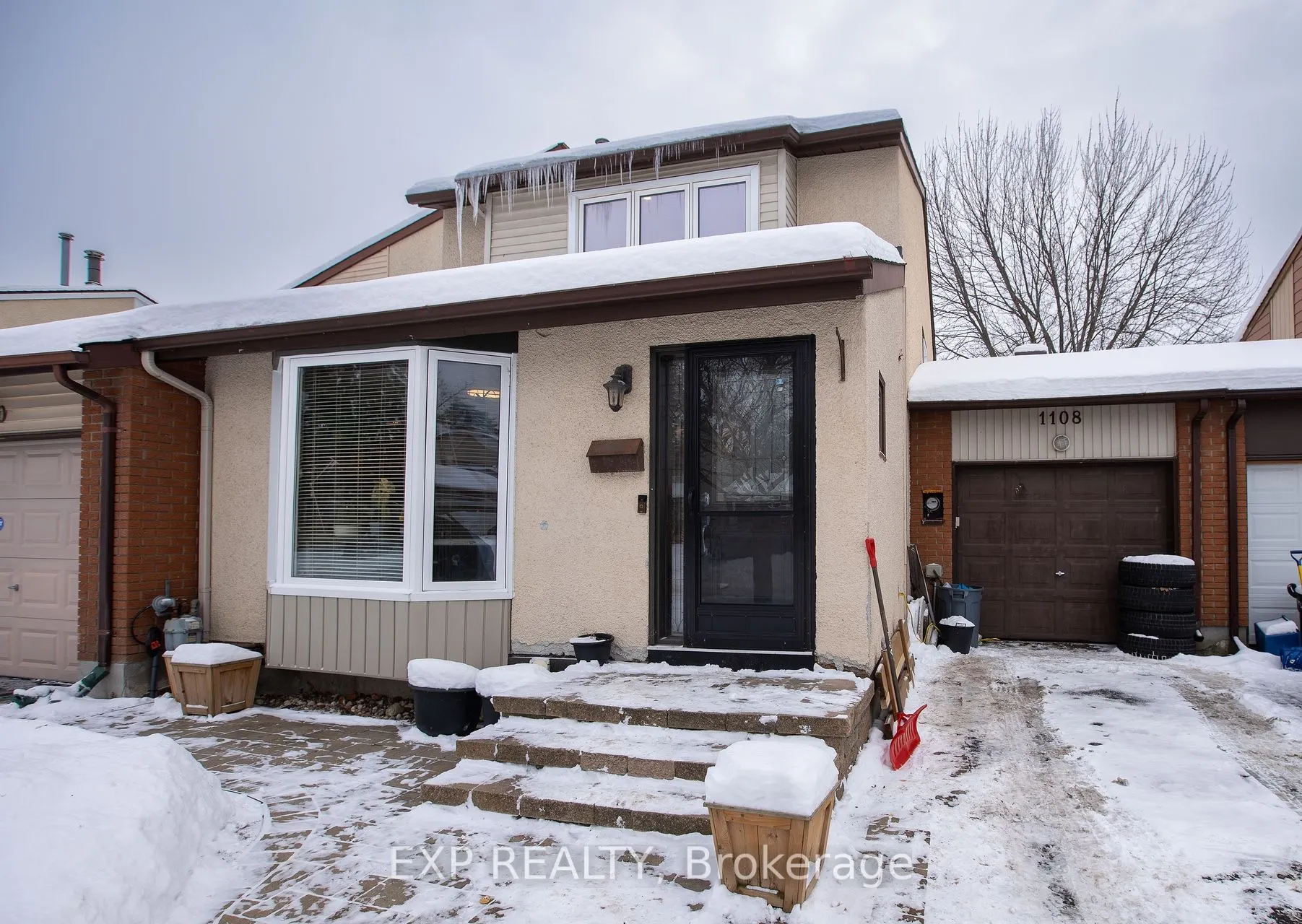 1108 Grenoble Crescent