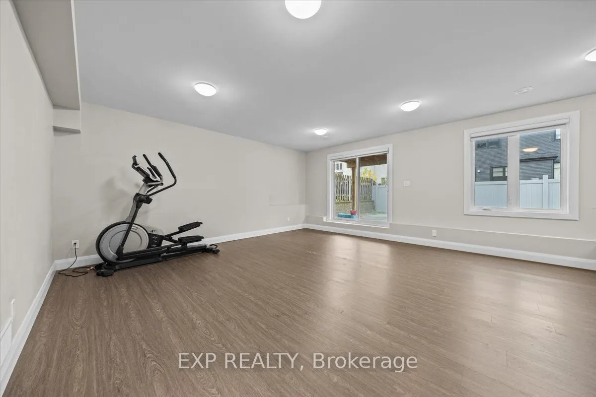 348 Abbeydale Circle