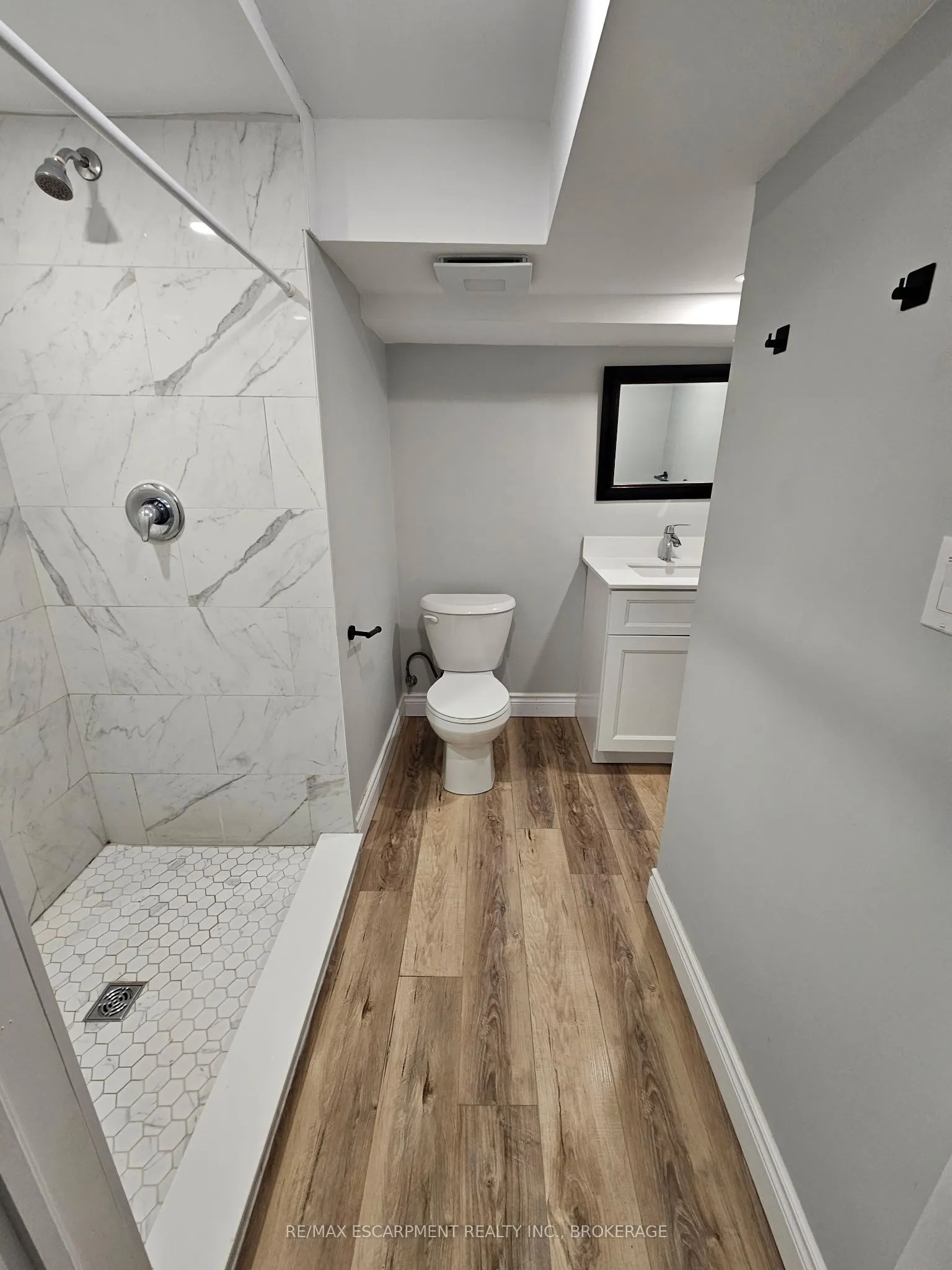 539 Woodlawn Road #2