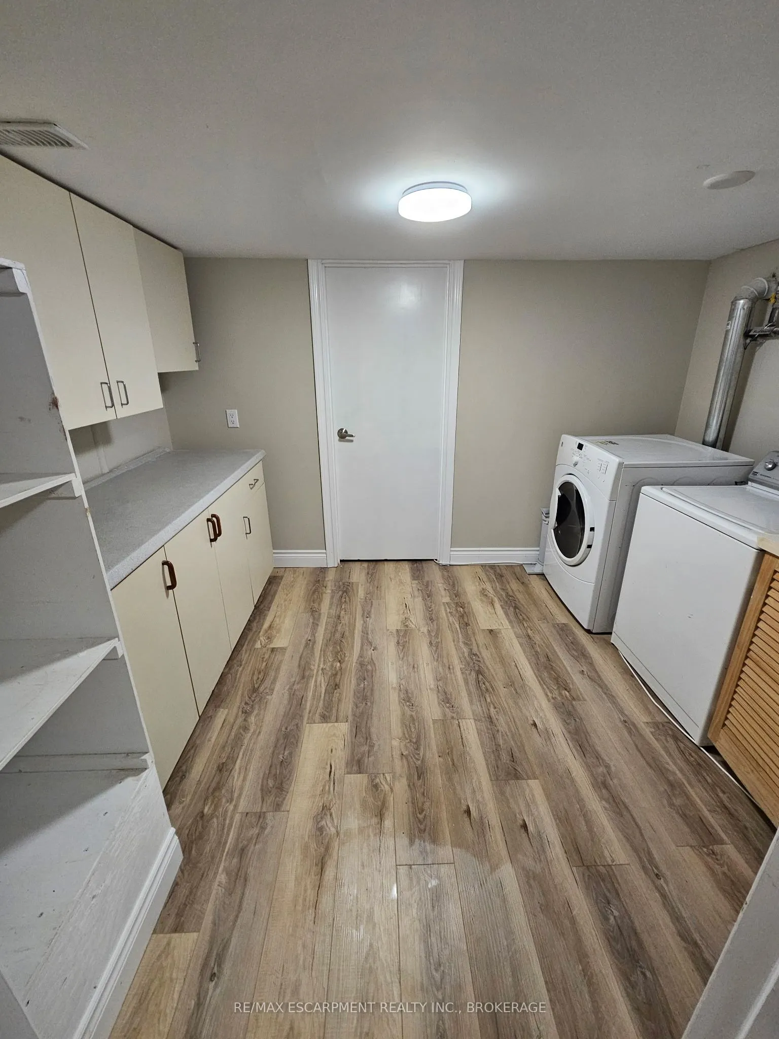 539 Woodlawn Road #2