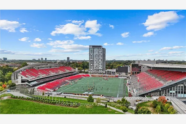 1035 Bank Street #406