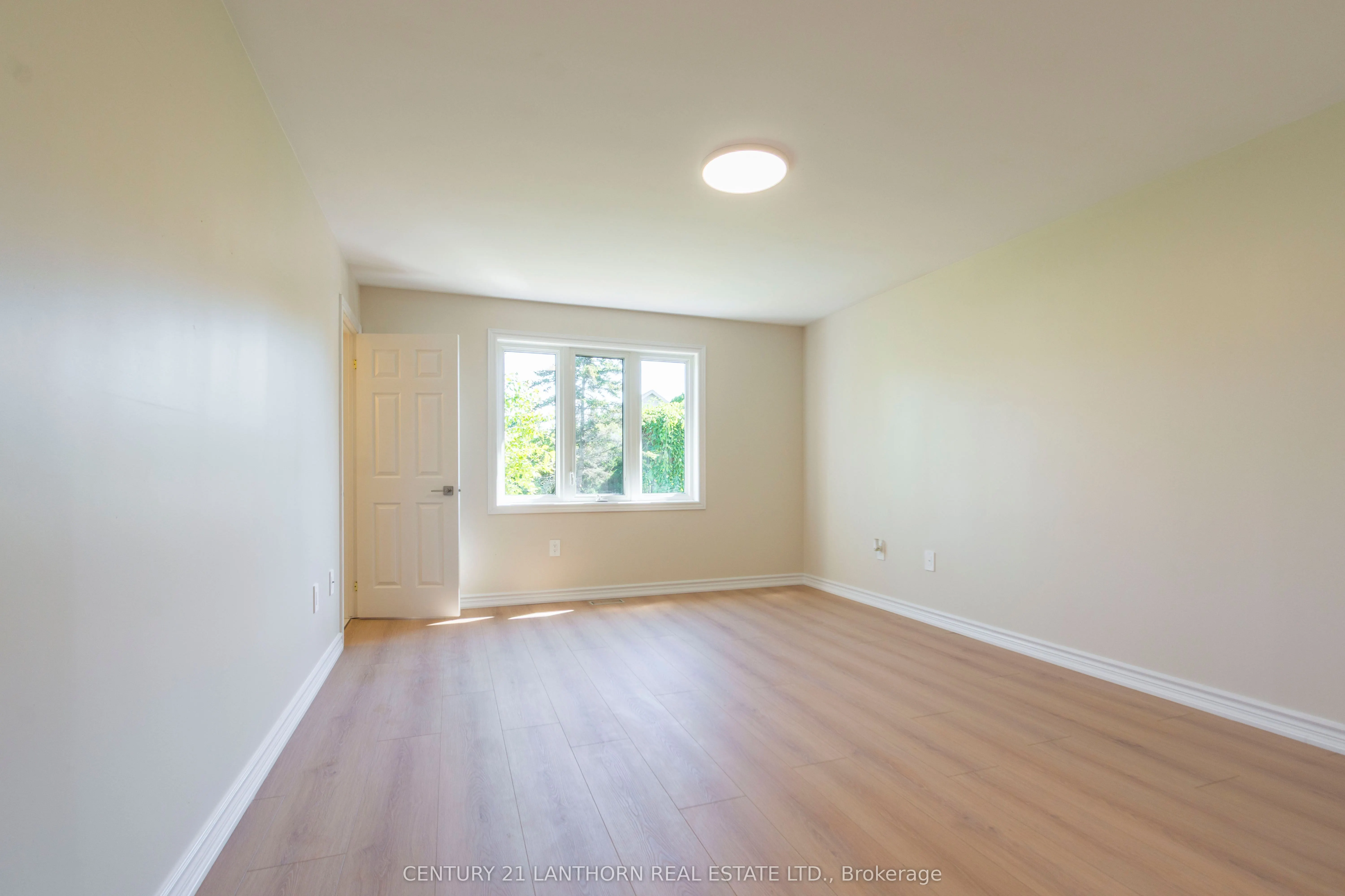 13 Nesbitt Drive