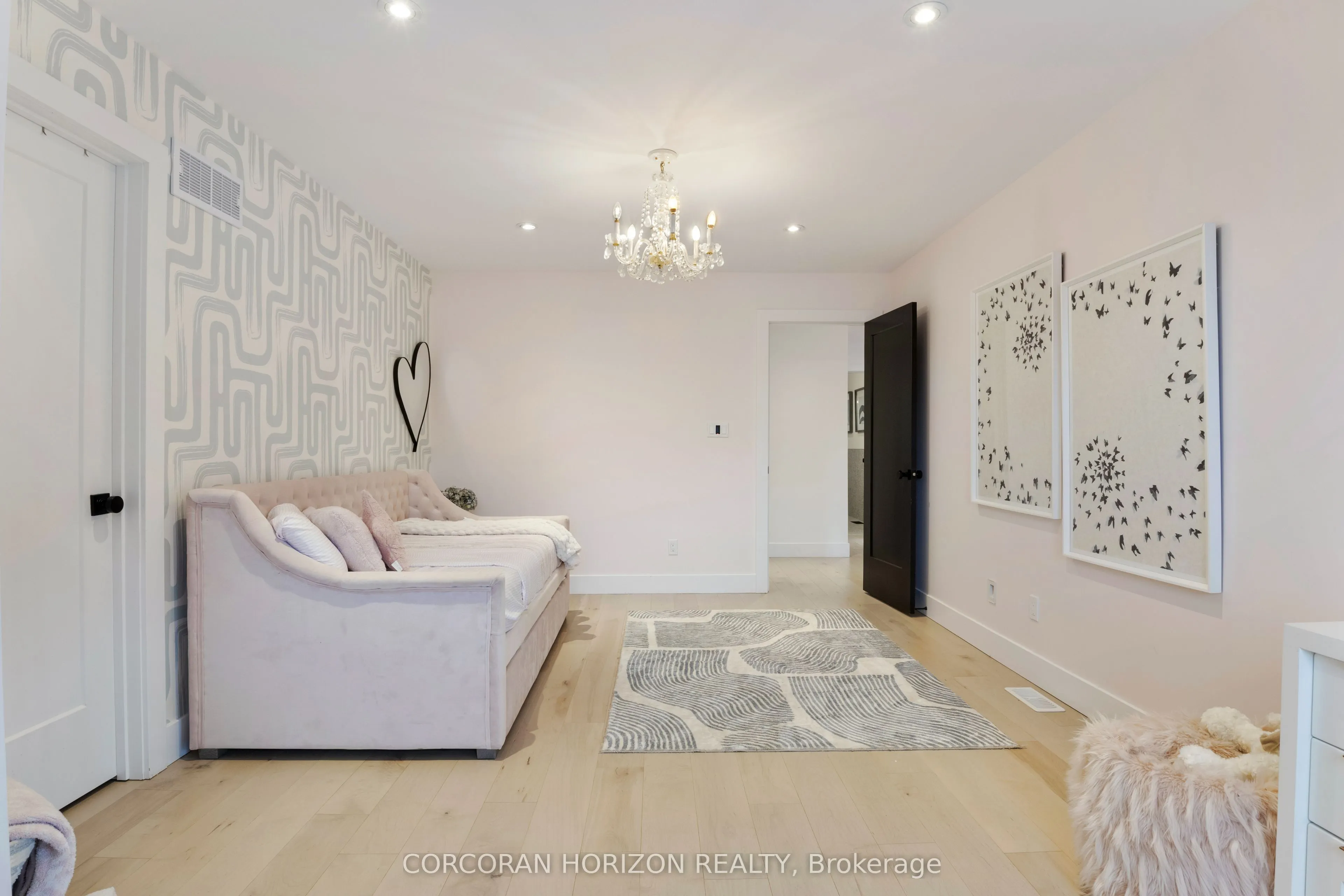 920 Thomas Pedder Court